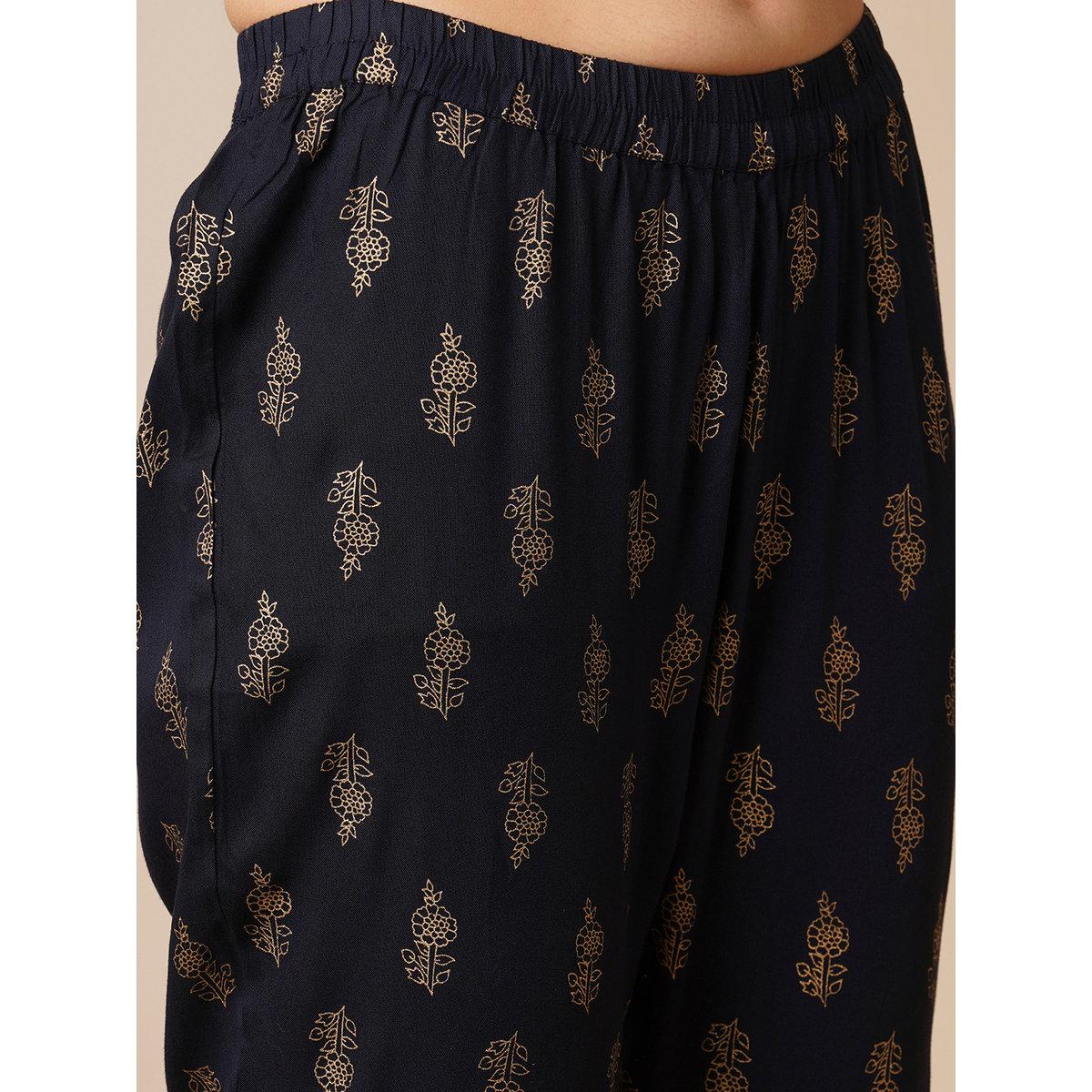 طقم من بنطال وكورتا بطبعة زهور-women-clothing-ethnicwear-kurtasets-image-5