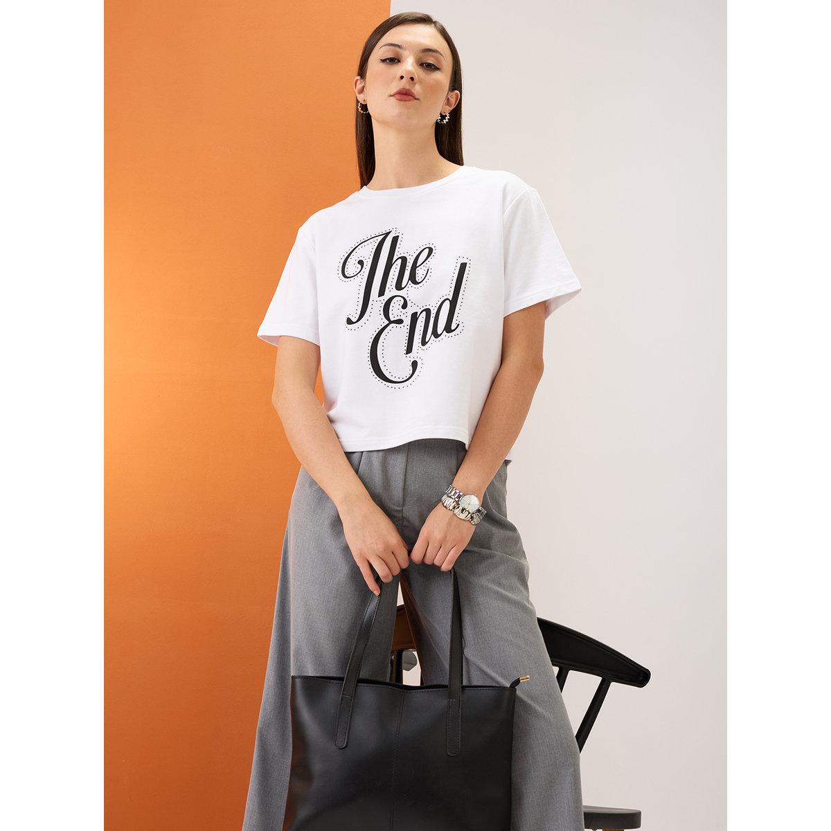 تيشيرت بقصة بوكسي وتفاصيل مُطرزة-women-clothing-tshirts-image-1