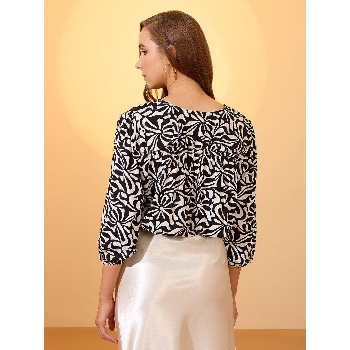 بلوزة مُطبعة بالكامل بتفاصيل أربطة-women-clothing-shirtsandblouses-blouses-image-3