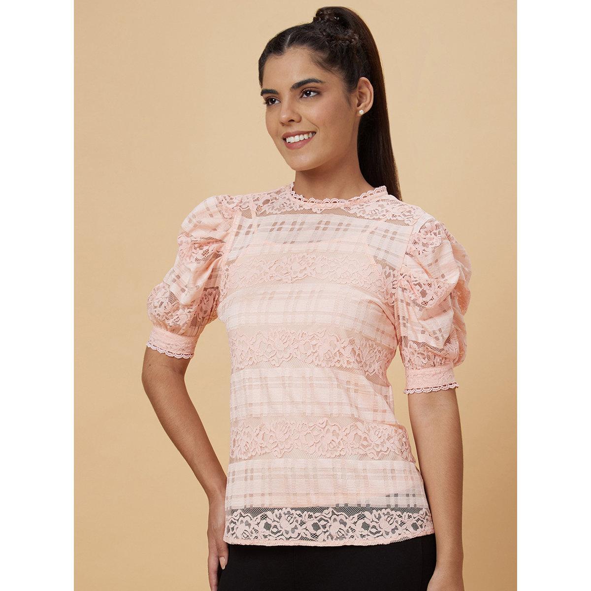 بلوزة بتفاصيل دانتيل مع بلوزة بحمالات-women-clothing-tshirts-image-4