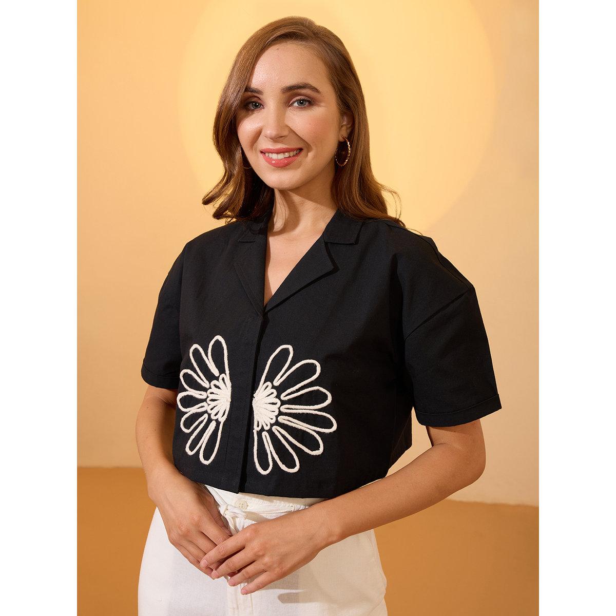 بلوزة بتفاصيل مُطرزة وقصة بوكسي-women-clothing-shirtsandblouses-shirts-image-1