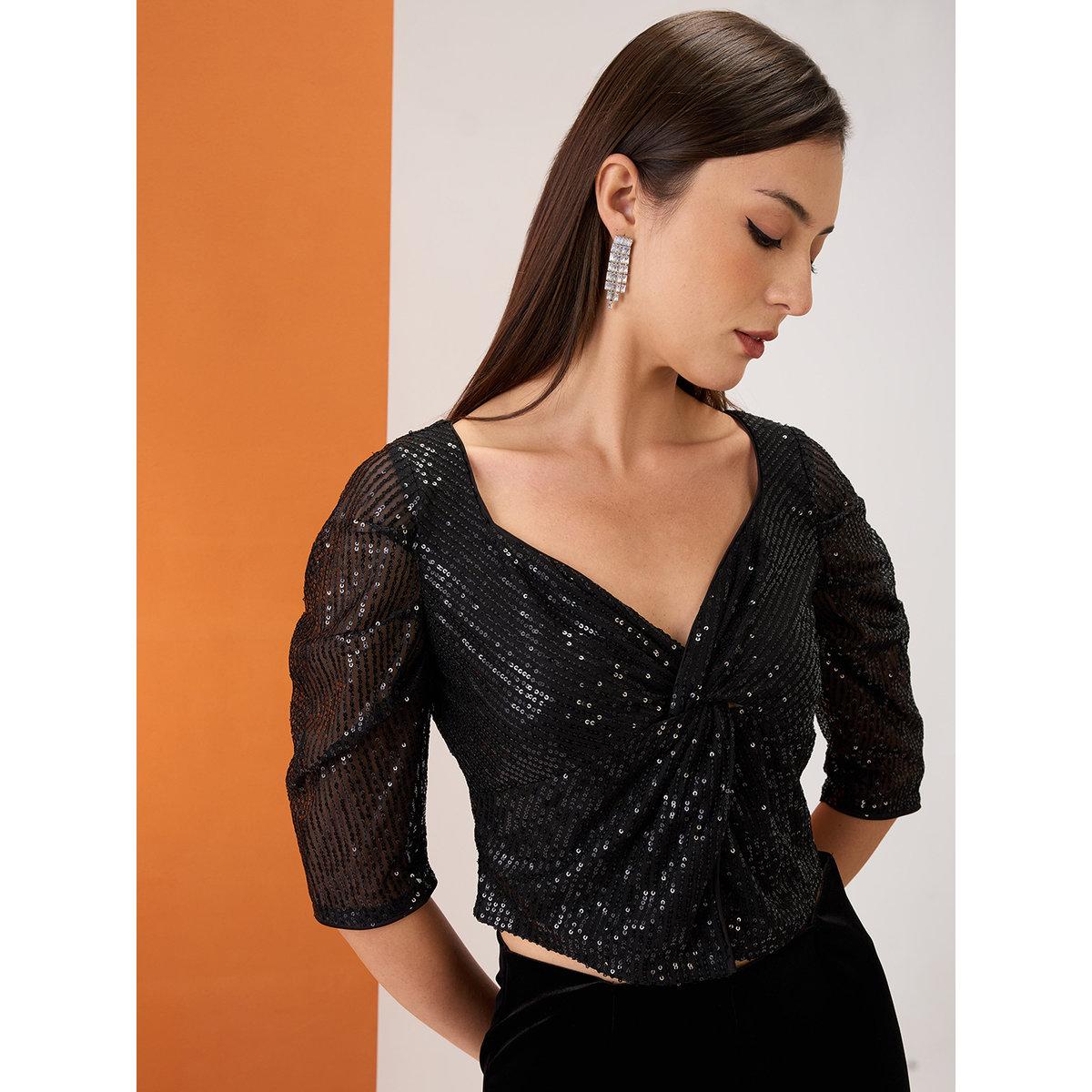 بلوزة قصيرة بتفاصيل مُنمقة-women-clothing-tshirts-image-1
