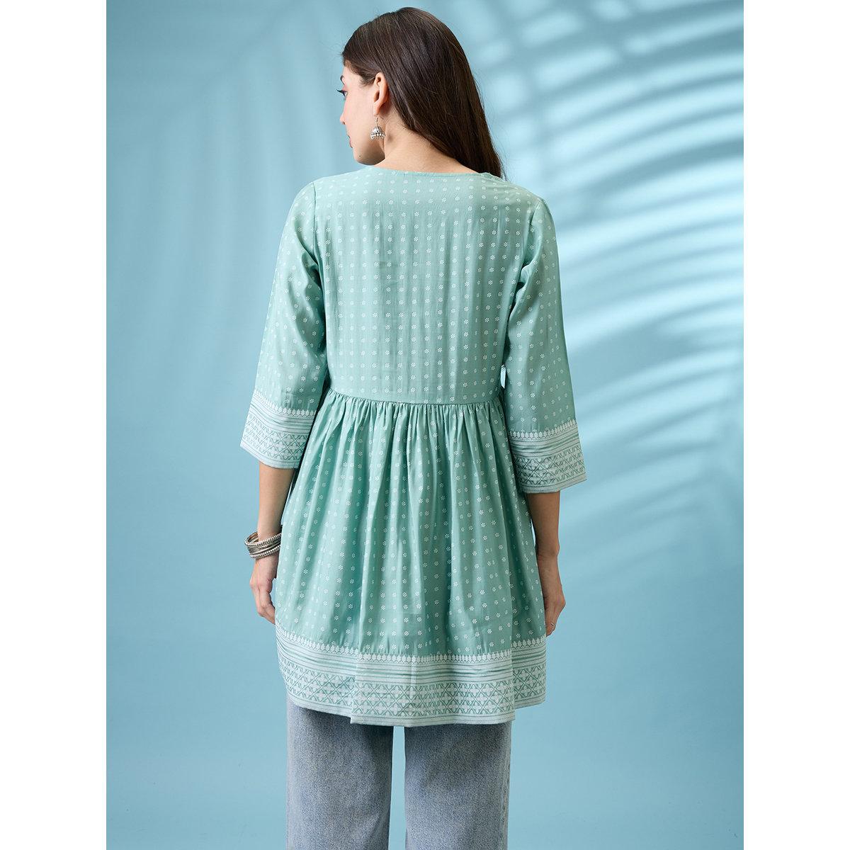 بلوزة تونيك مُنمقة بترتر-women-clothing-shirtsandblouses-blouses-image-3