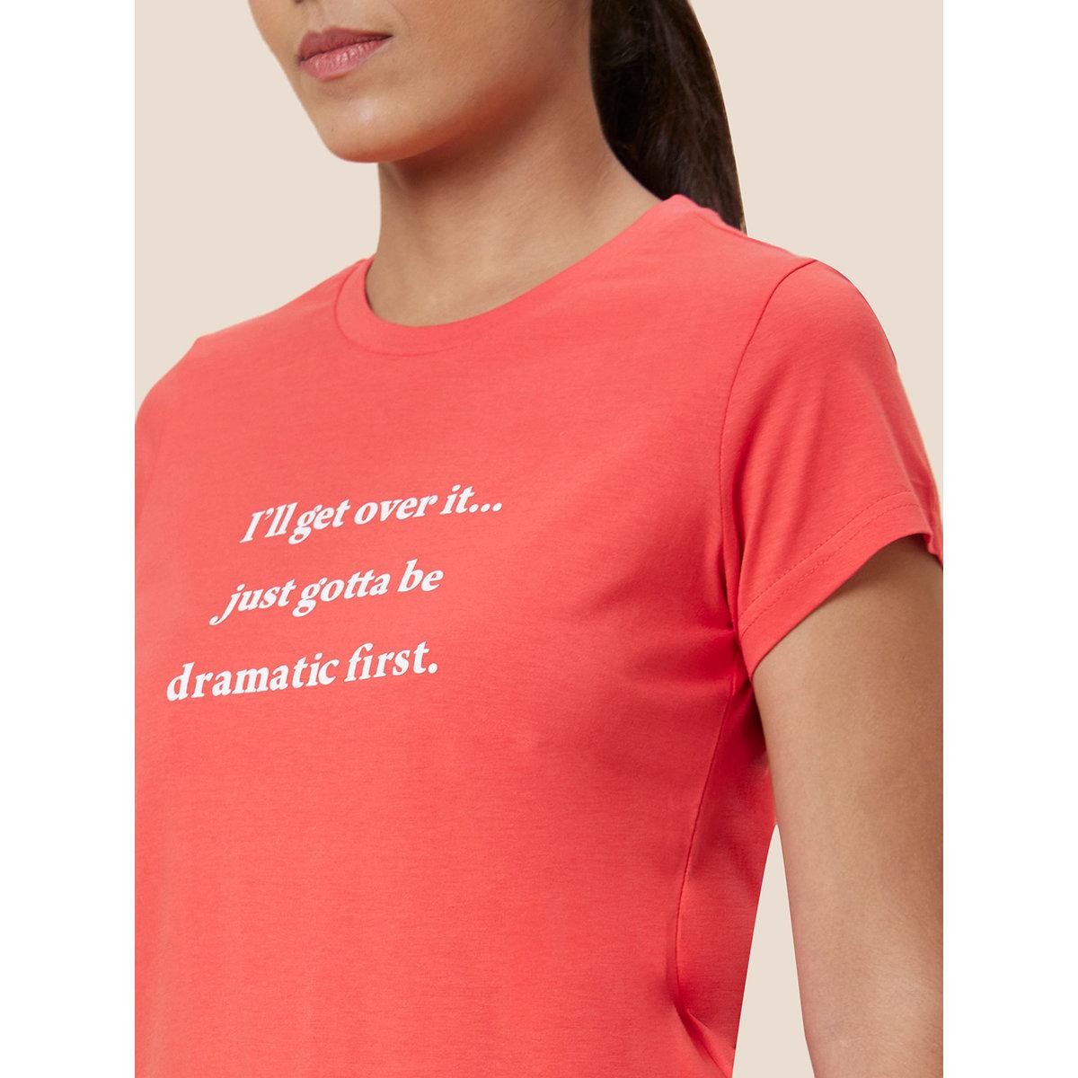 تيشيرت بقصة عادية وطبعة كتابة-women-clothing-tshirts-image-5