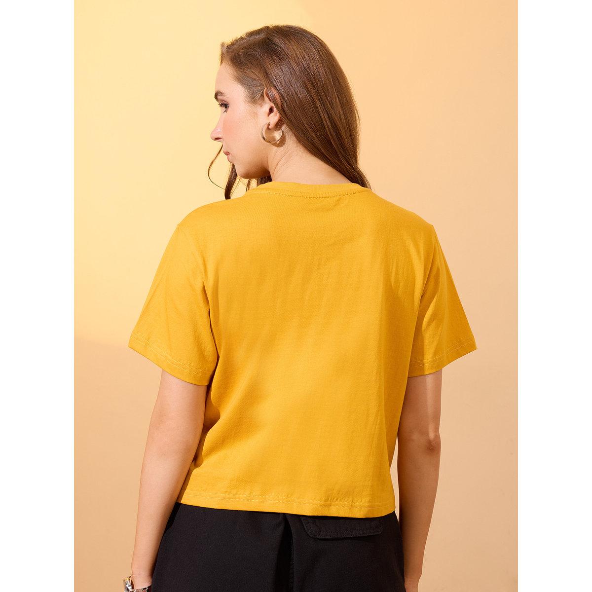 تيشيرت بقصة بوكسي وطبعة جرافيك-women-clothing-tshirts-image-3