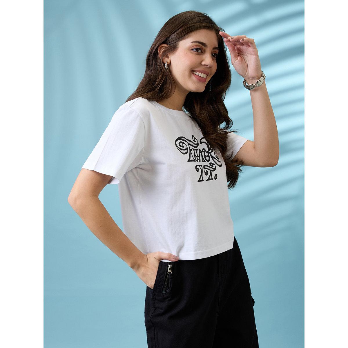 تيشيرت قصير بطبعة جرافية-women-clothing-tshirts-image-2