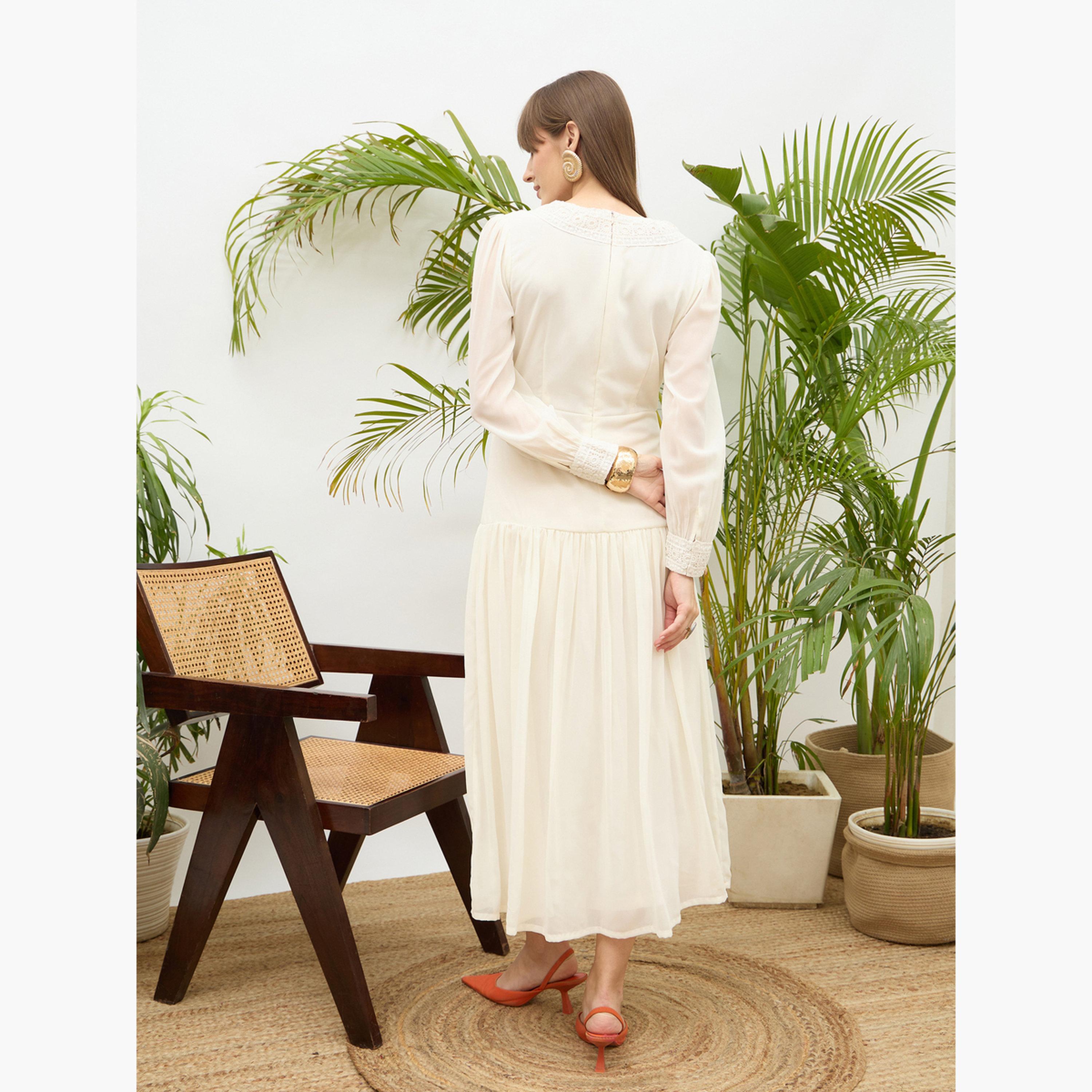 ساسافراس - فستان متوسط ​​الطول لون اوف وايت بفتحة على شكل حرف V وتفاصيل دانتيل للنساء-women-clothing-dresses-image-5