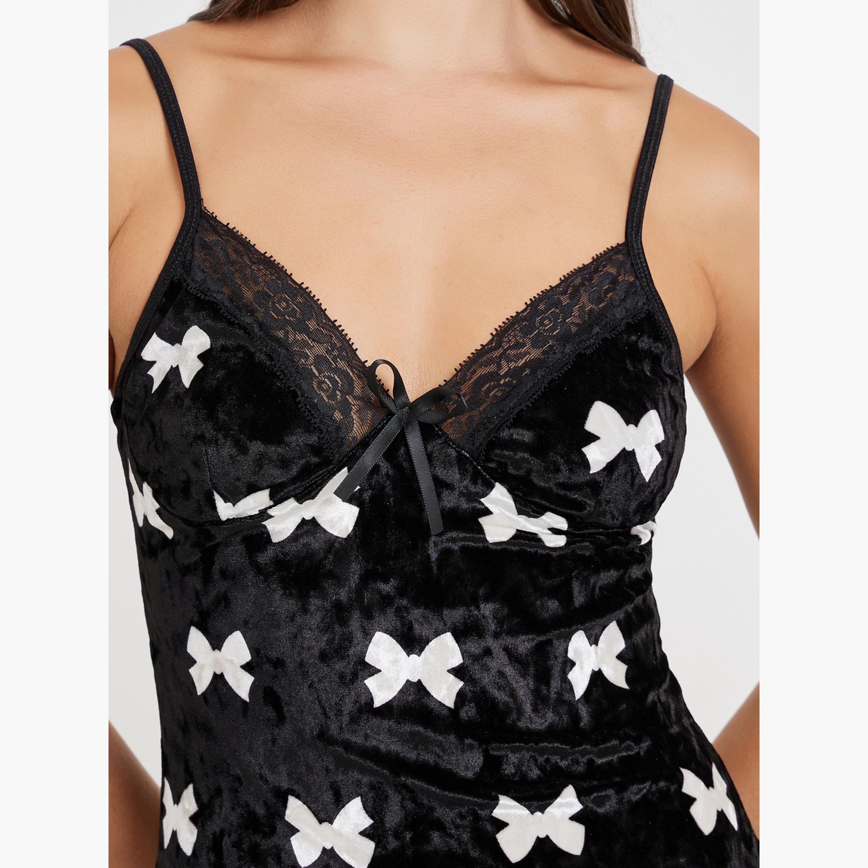 ستايلي - فستان مخملي بطبعة فيونكة مع تفاصيل دانتيل-women-clothing-lingerie-babydollsandbodysuits-image-4