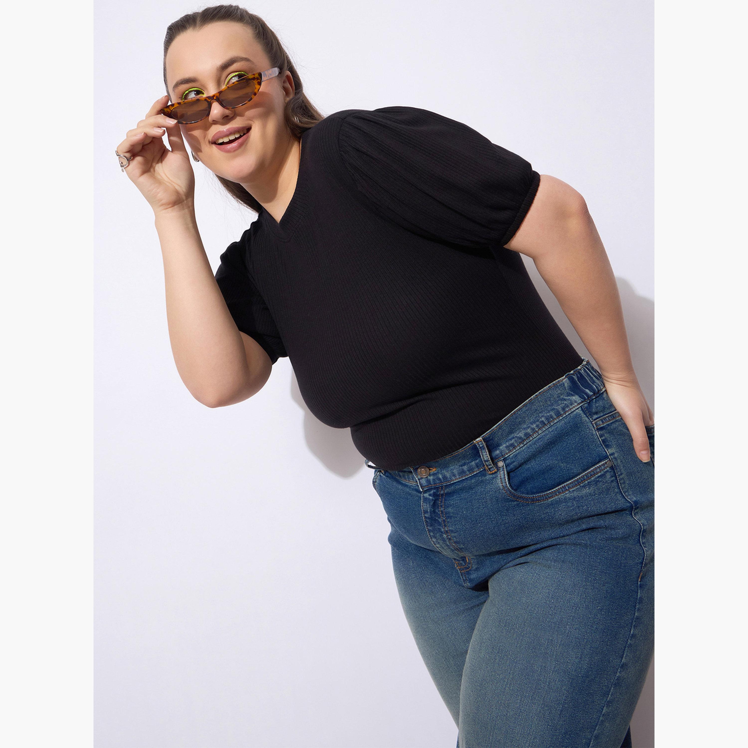 ساسافراس - بلوزة سوداء مضلعة بمقاس واسع وأكمام منفوخة-women-clothing-plussize-shirtsandblouses-blouses-image-2