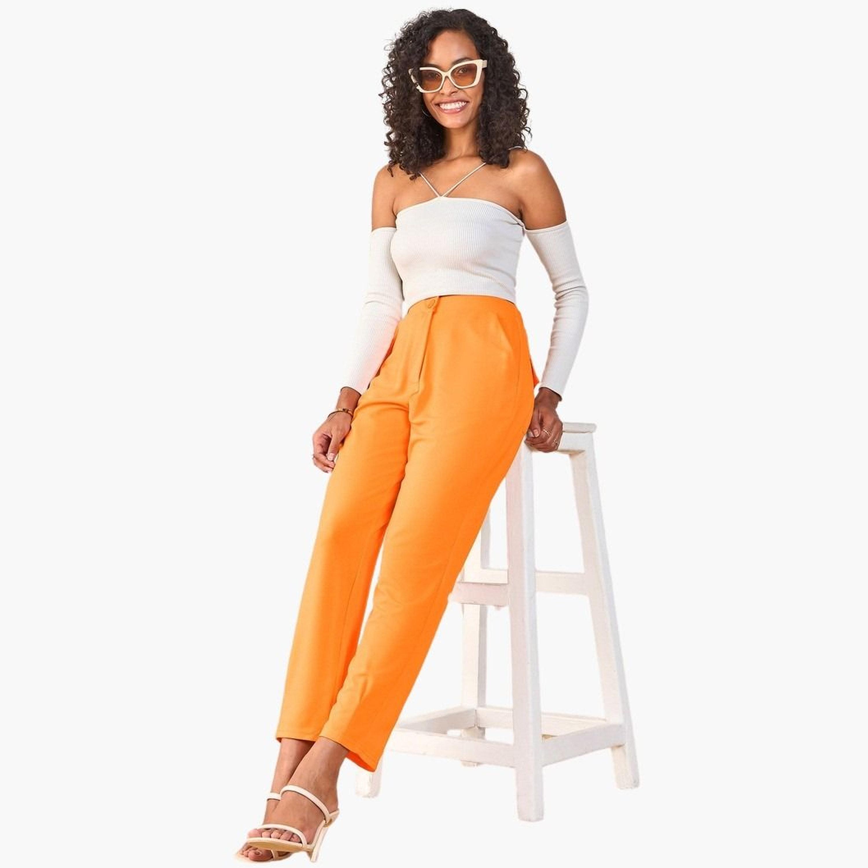 ساسافراس - بنطال برتقالي سادة مسطح من الأمام للنساء-women-clothing-bottoms-trousers-image-2