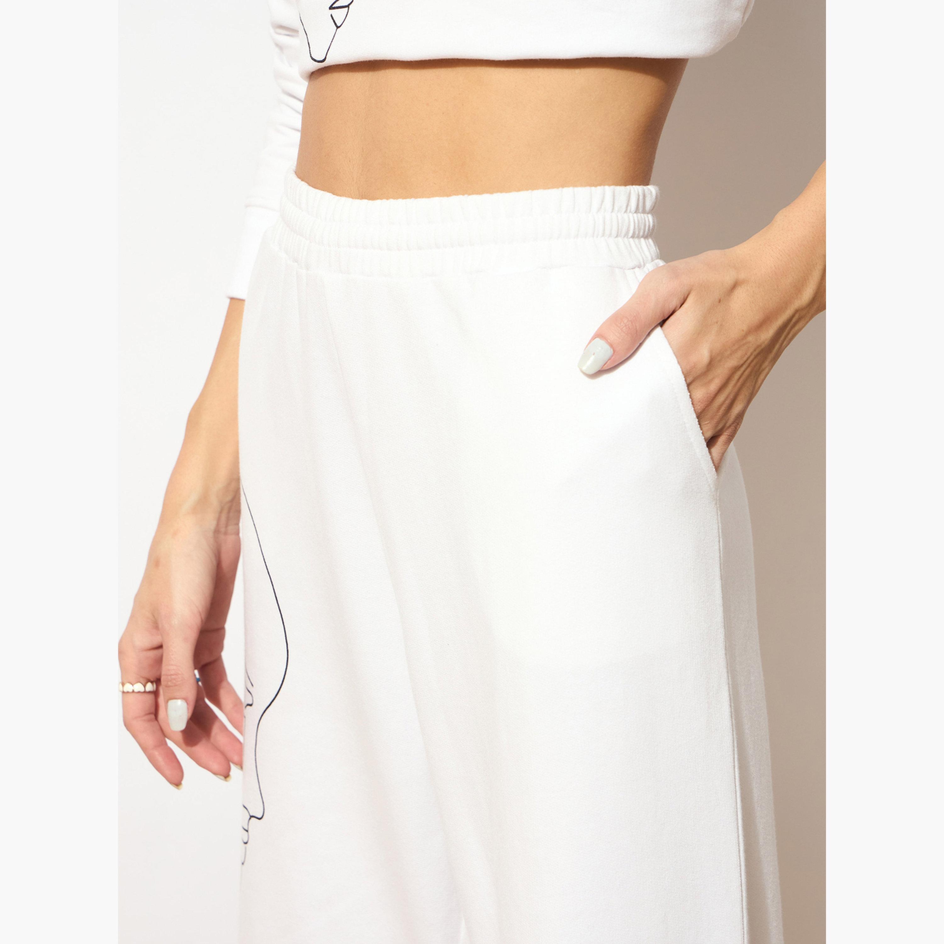 ساسافراس - بنطال تيري واسع الساق نقشة فنية بخطوط بيضاء للنساء-women-clothing-bottoms-trousers-image-4