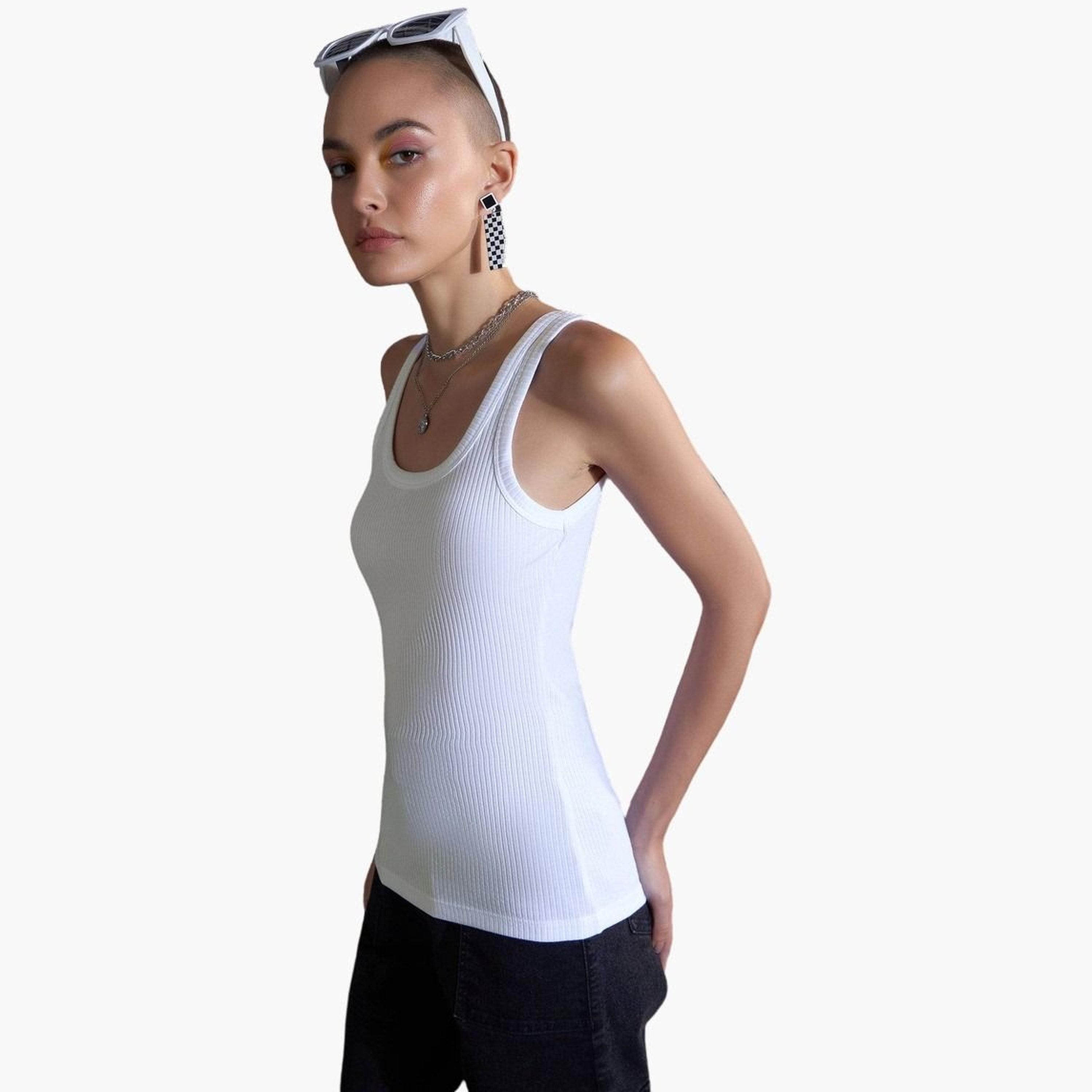 ساسافراس - قميص داخلي أبيض مضلع بدون أكمام للنساء-women-clothing-tshirts-image-3
