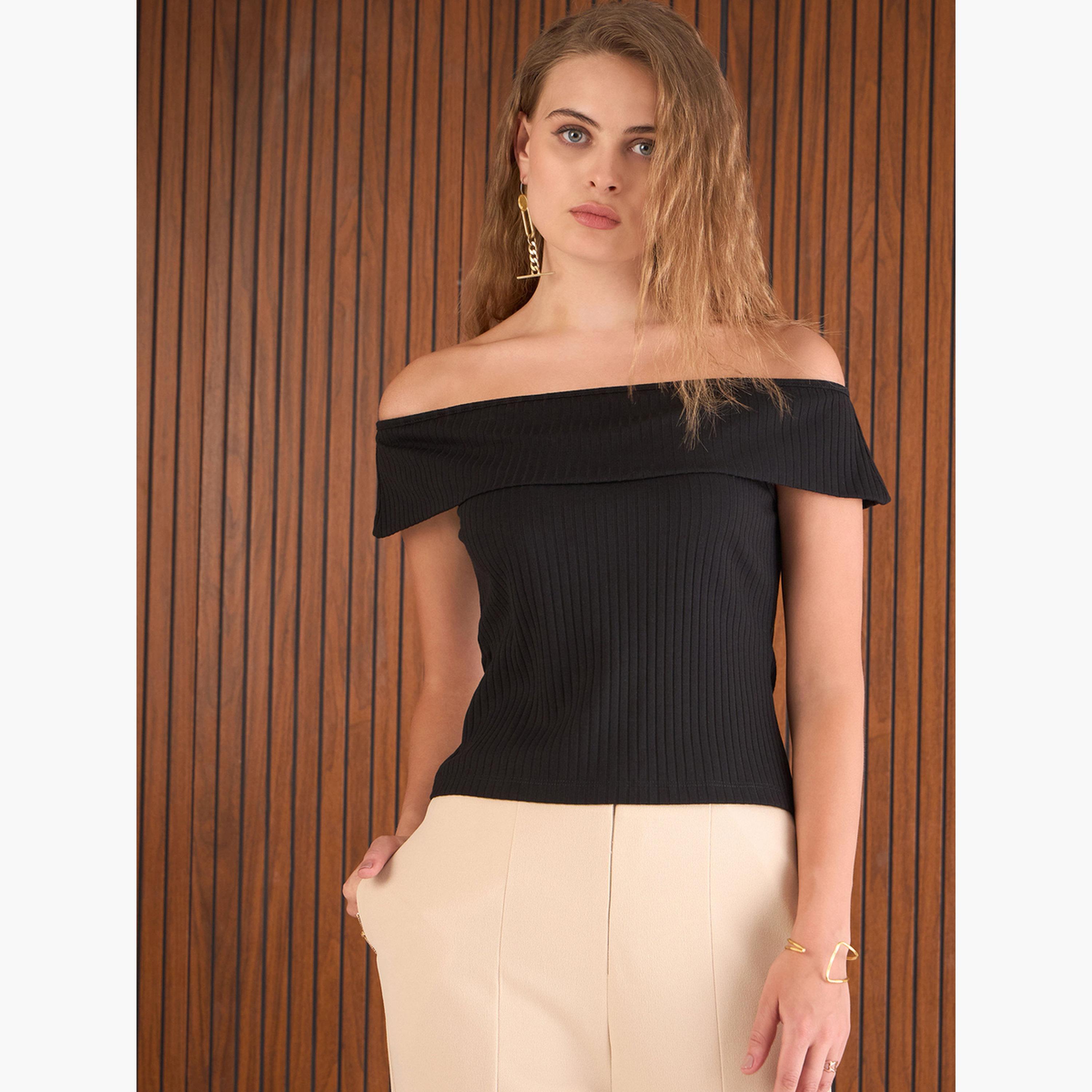 ساسافراس - بلوزة نسائية سوداء مضلعة مكشوفة الكتفين-women-clothing-tshirts-image-6