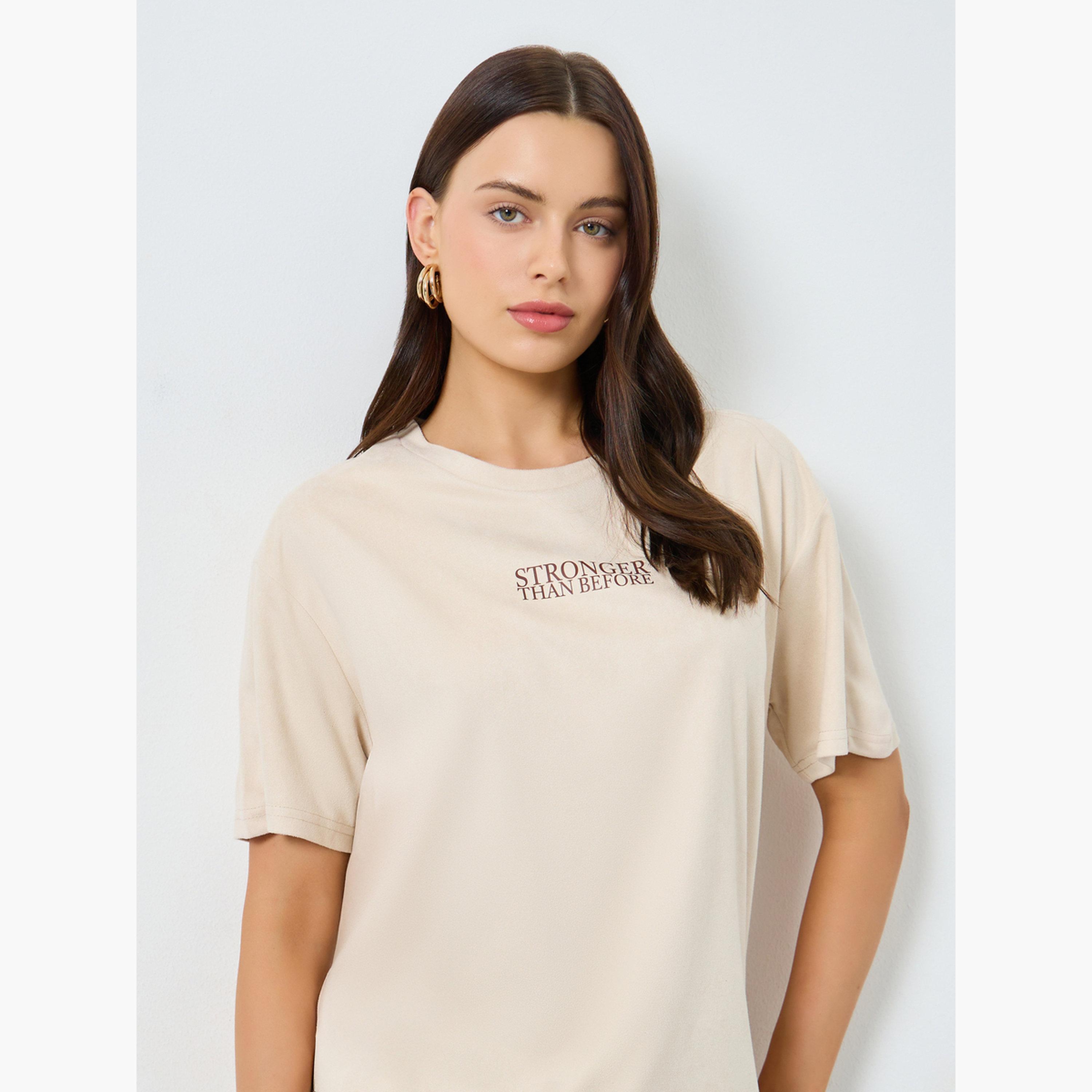 ستايلي - تي شيرت بيج مقاس واسع بشعار-women-clothing-tshirts-image-3