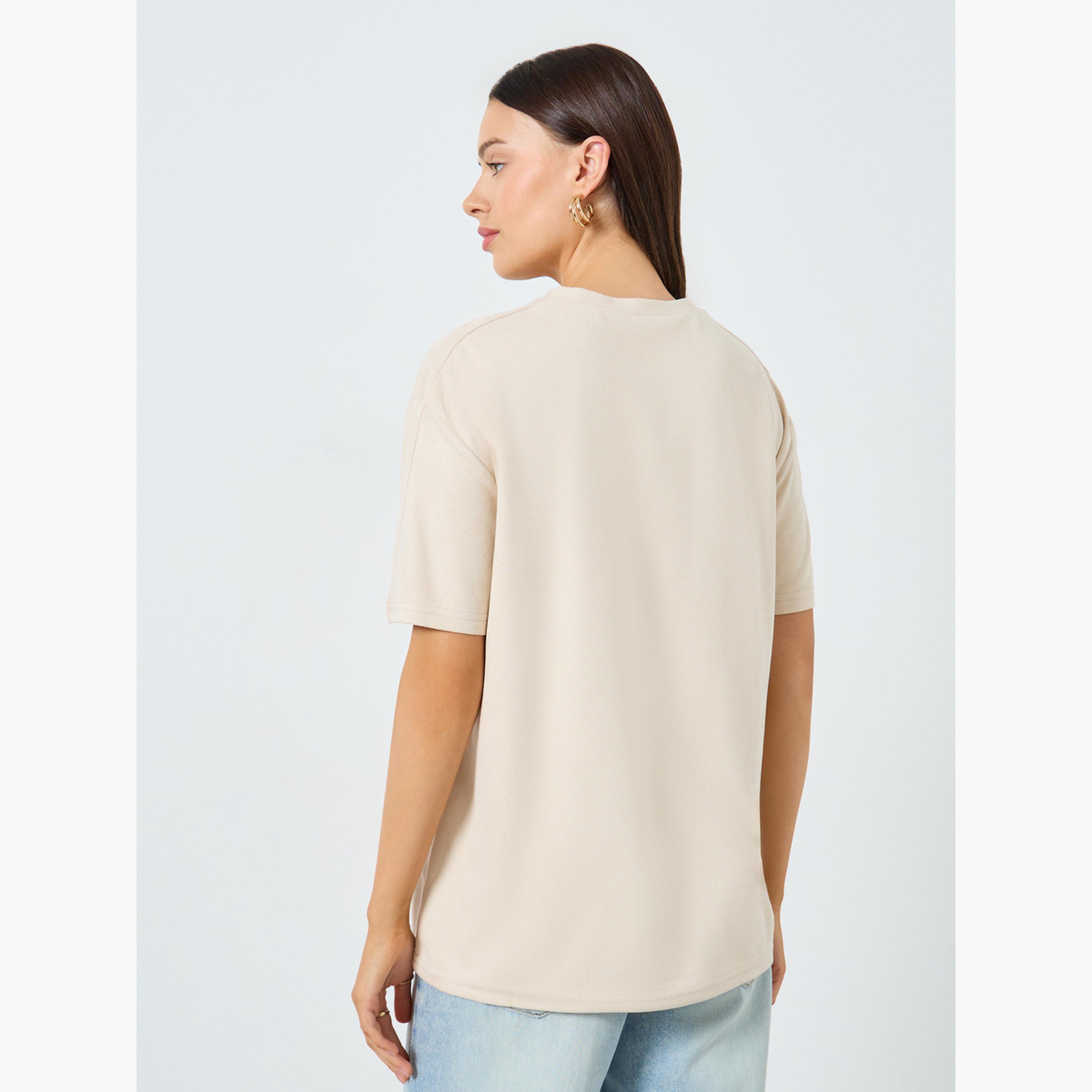 ستايلي - تي شيرت بيج مقاس واسع بشعار-women-clothing-tshirts-image-4