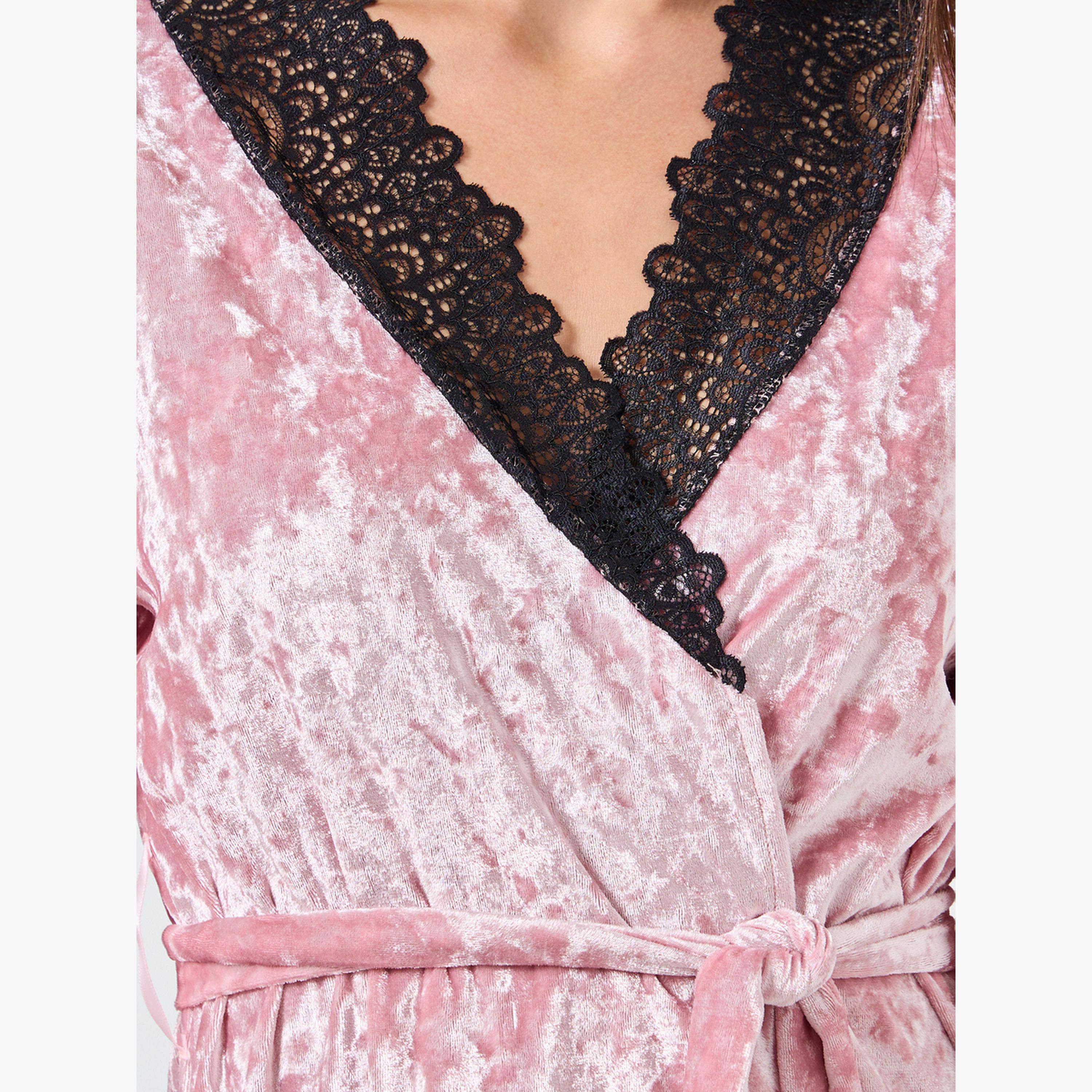 Styli Crushed Velvet Contrast Lace Trim Robe-women-clothing-nightwear-robes-image-4