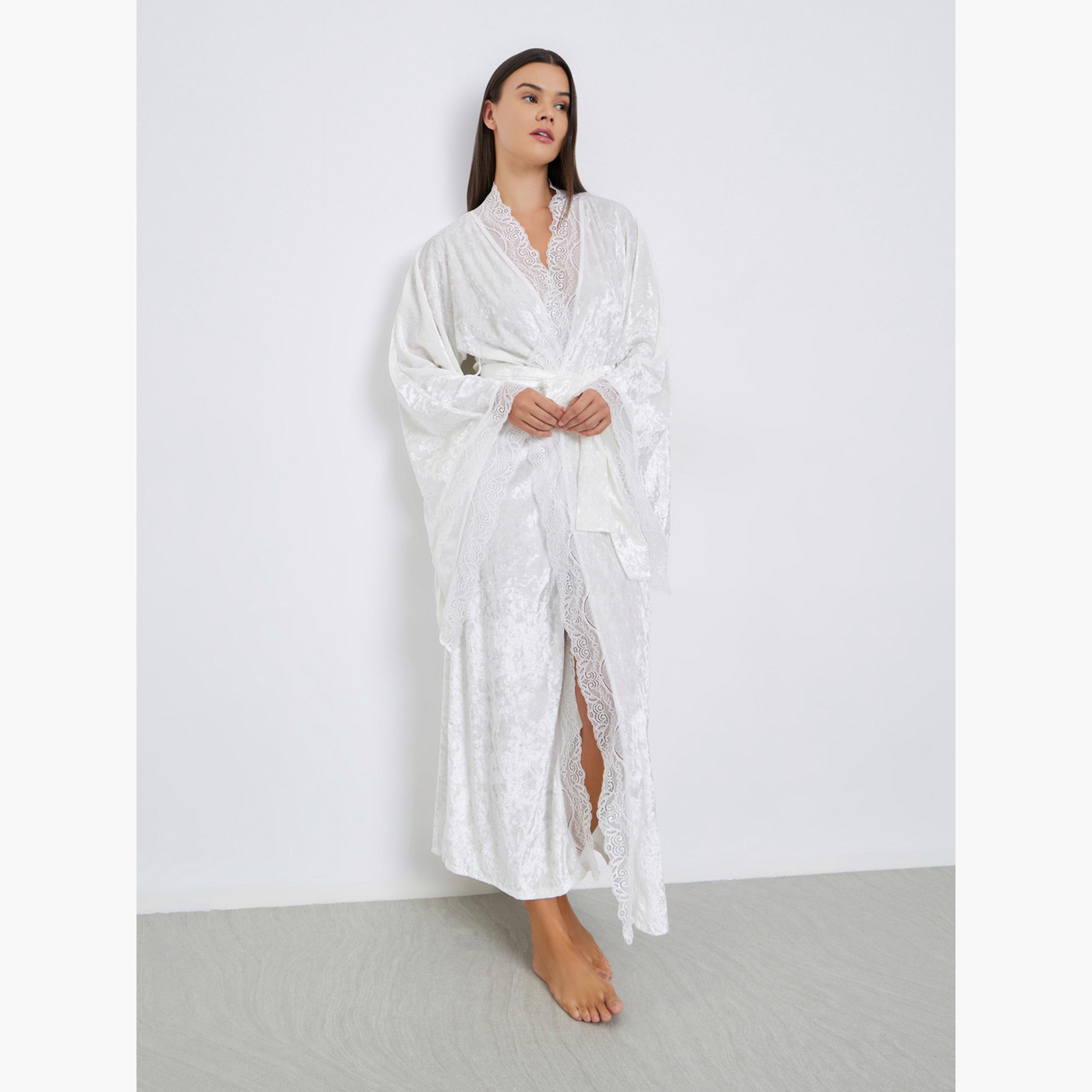 ستايلي - روب بأكمام واسع من المخمل المجعد مع حواف دانتيل-women-clothing-nightwear-robes-image-1