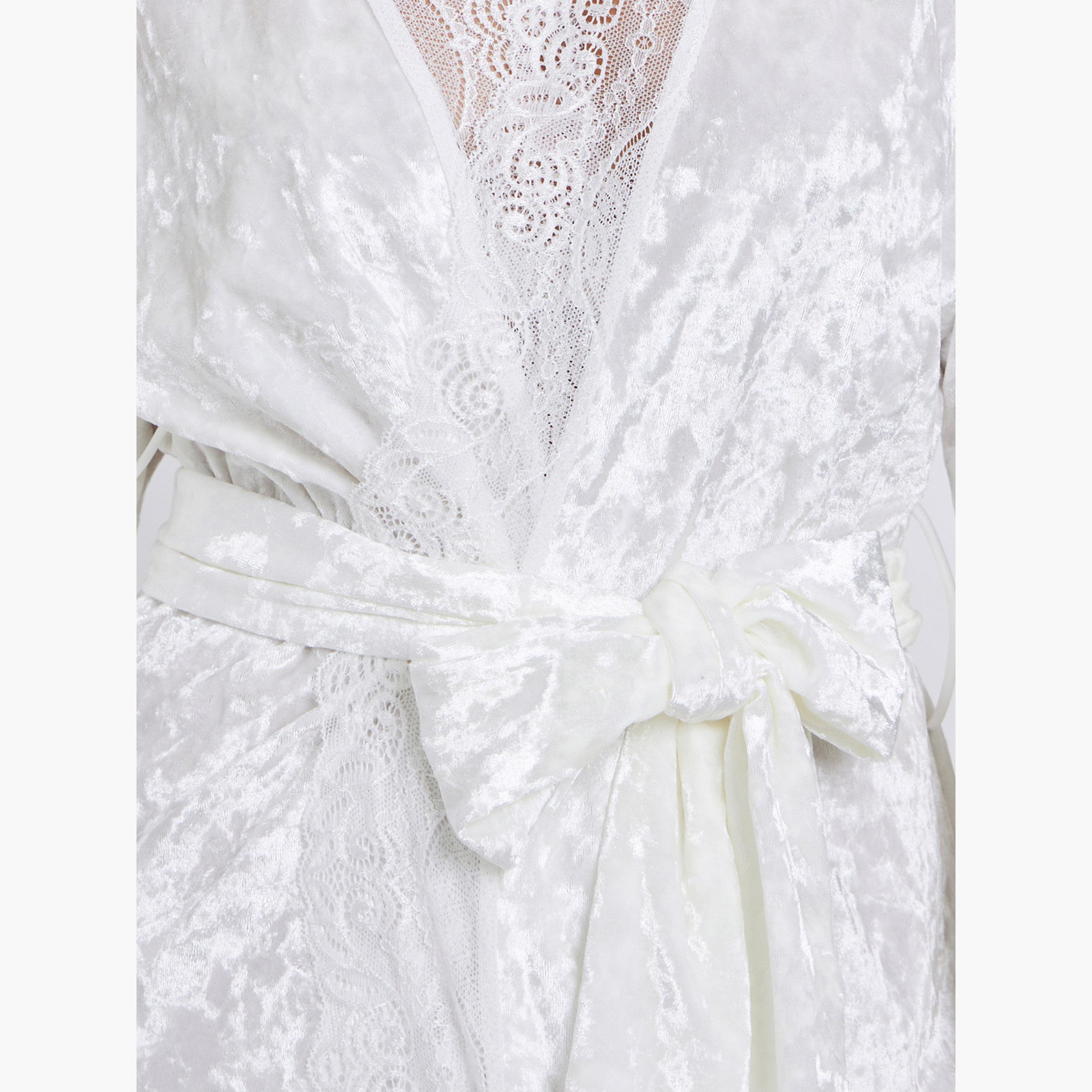 ستايلي - روب بأكمام واسع من المخمل المجعد مع حواف دانتيل-women-clothing-nightwear-robes-image-4