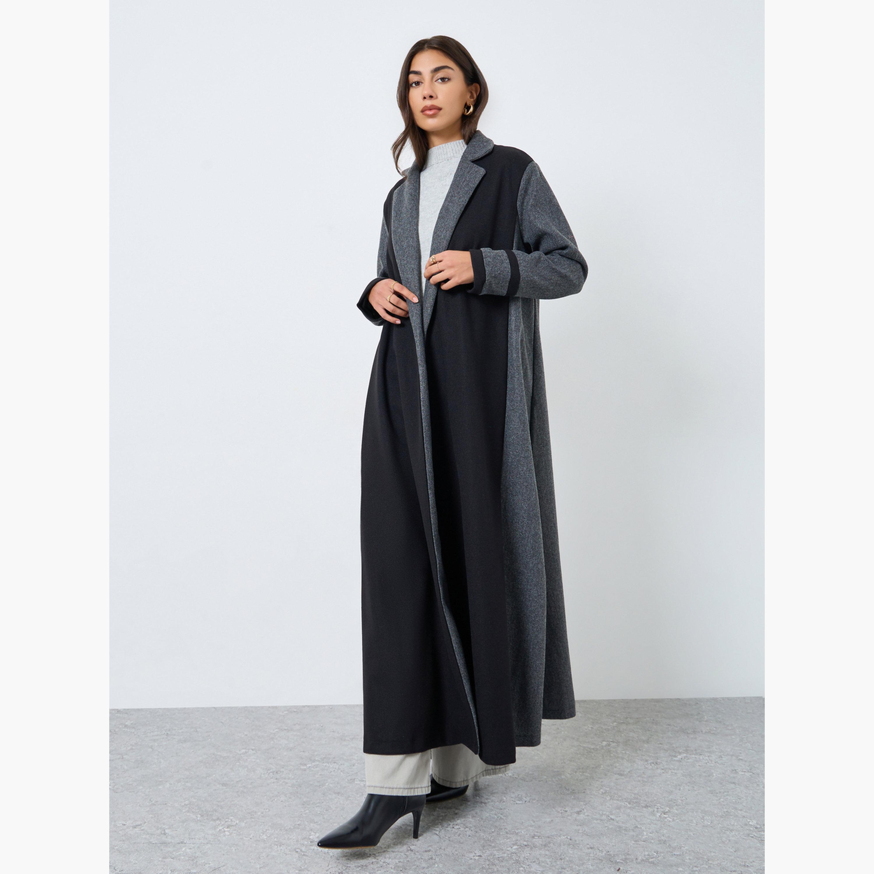 أميرة x ستايلي عباية بنمط كتل الالوان وياقة بشق-women-arabicclothing-abayas-image-1