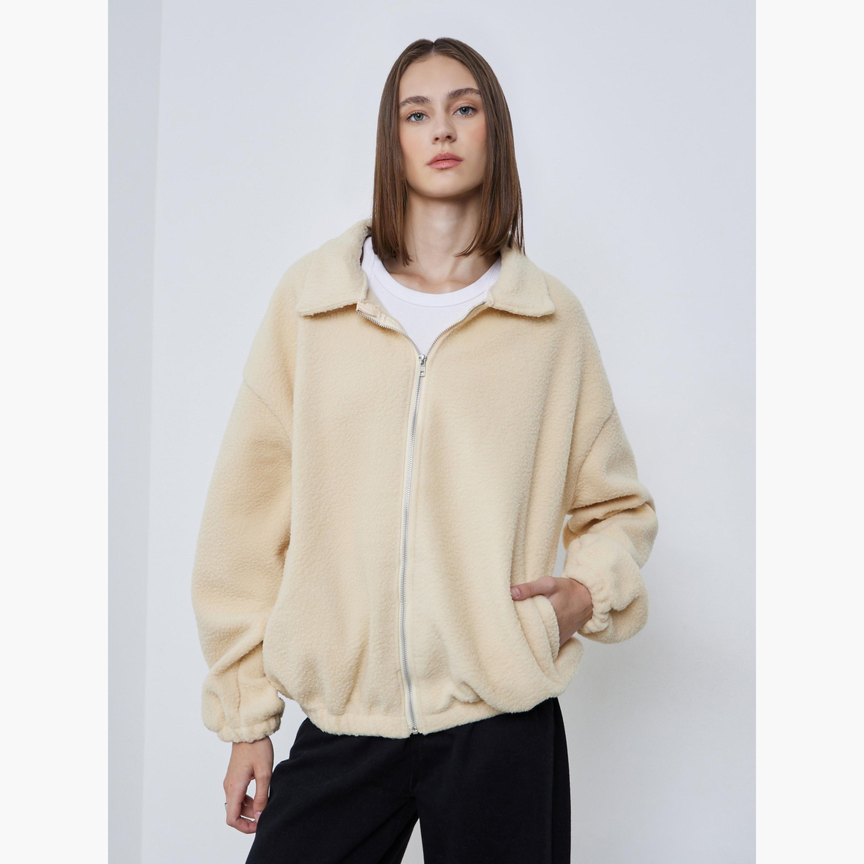 ستايلي - سترة صوفية تصميم واسع ذات ياقة باللون الكريمي للنساء -women-winterwear-coatsandjackets-jackets-image-3