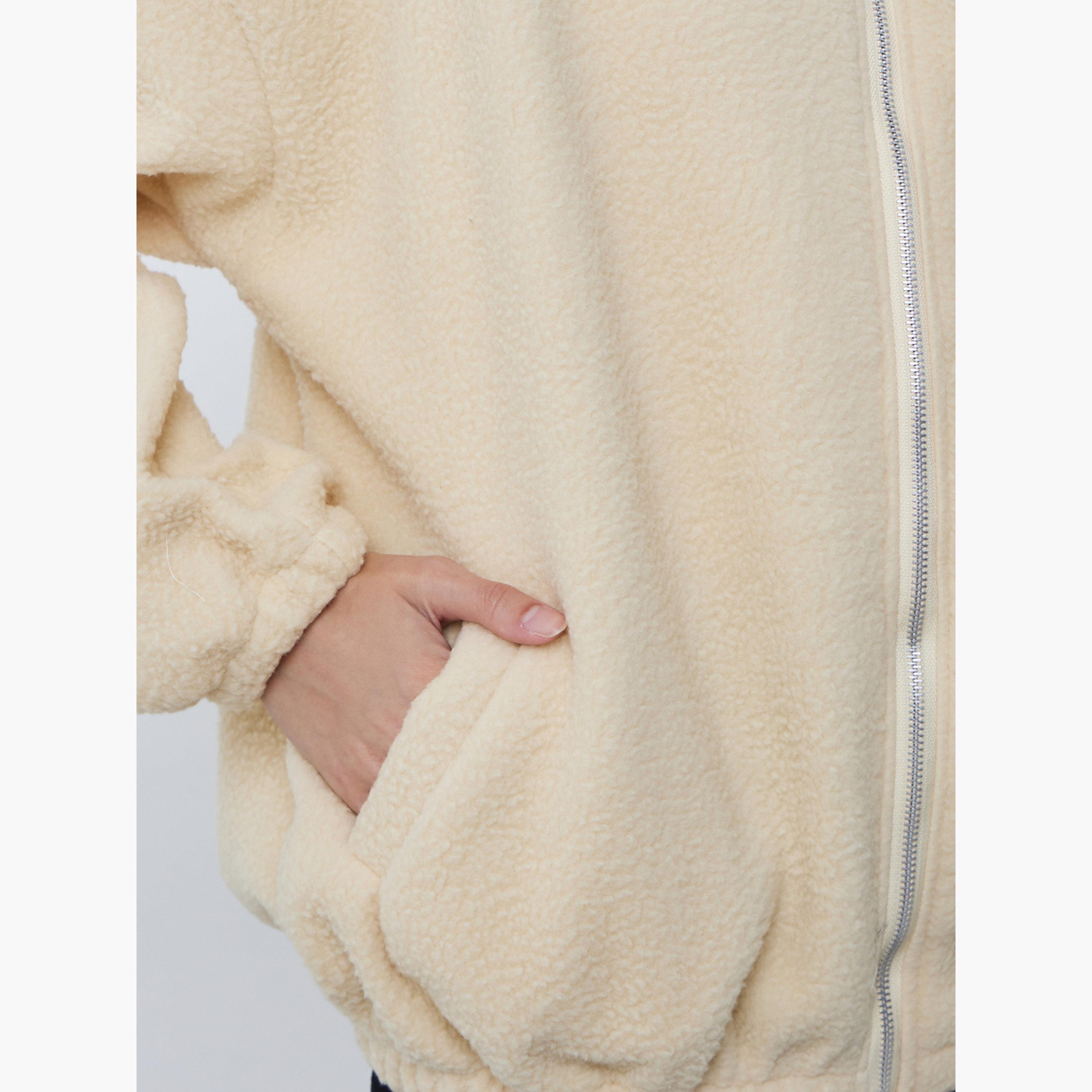 ستايلي - سترة صوفية تصميم واسع ذات ياقة باللون الكريمي للنساء -women-winterwear-coatsandjackets-jackets-image-5