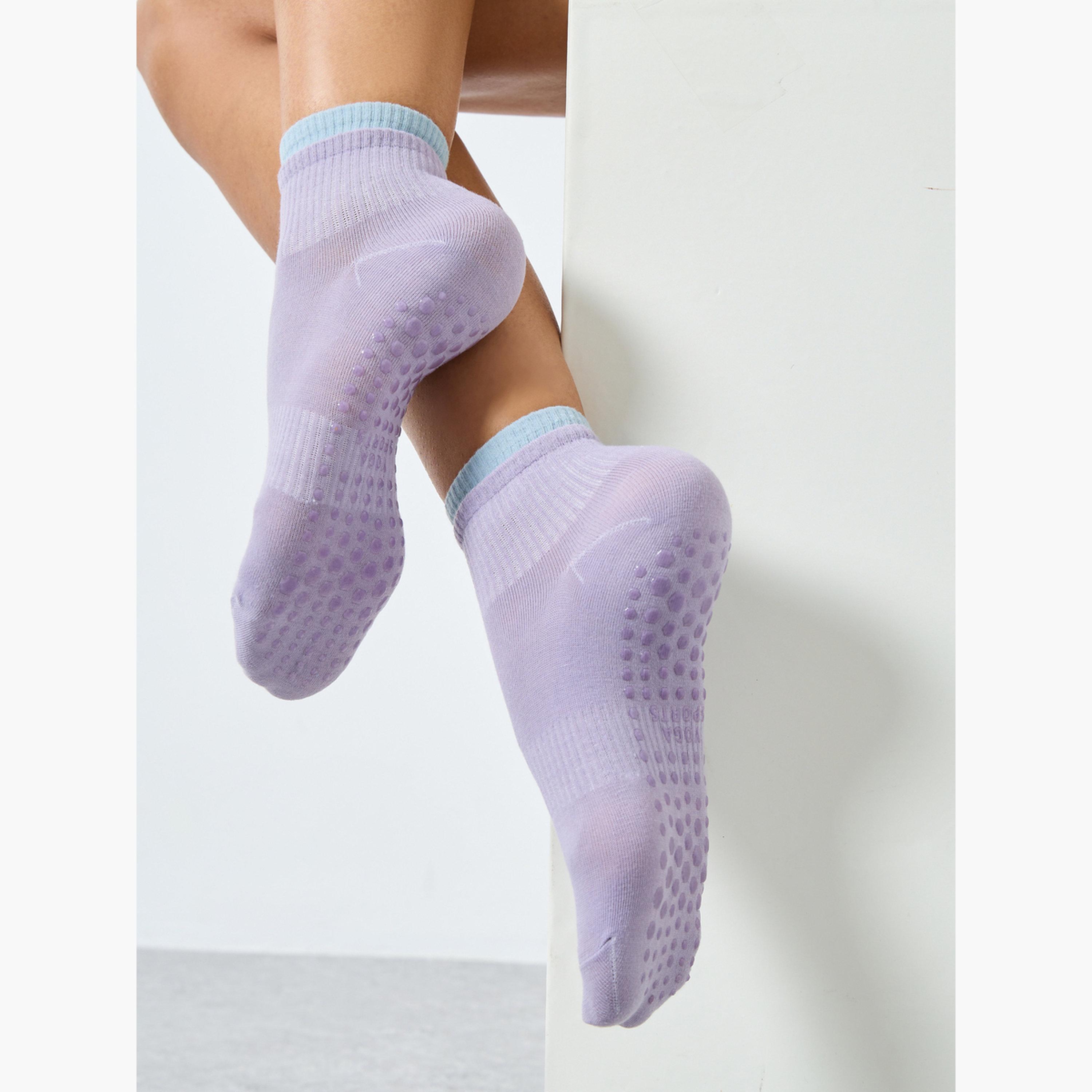Styli Pack of 2 - Contrast Trim Silicon Pad Base Socks-sports-gear-gym-image-2