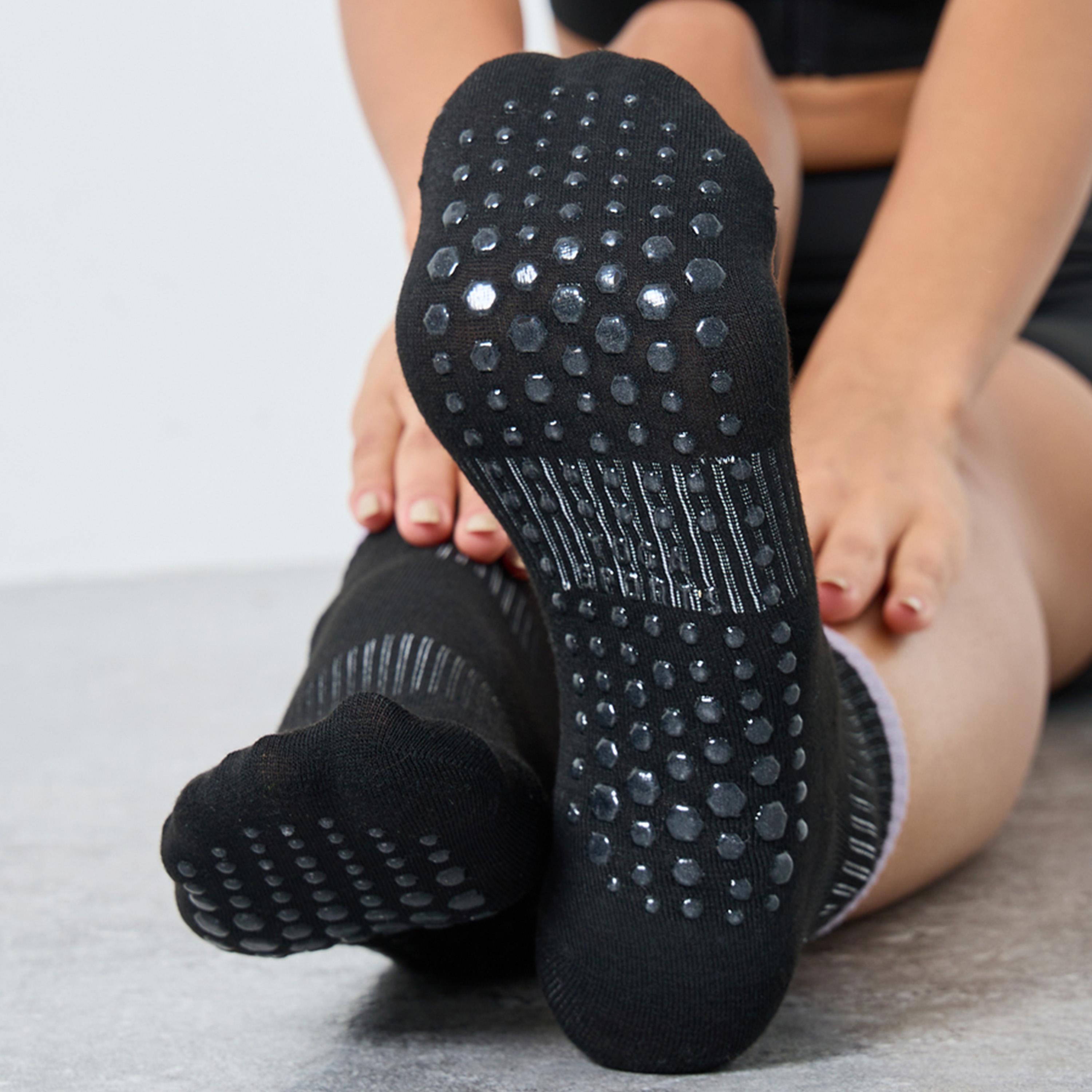 Styli Pack of 2 - Contrast Trim Silicon Pad Base Socks-sports-gear-gym-image-3
