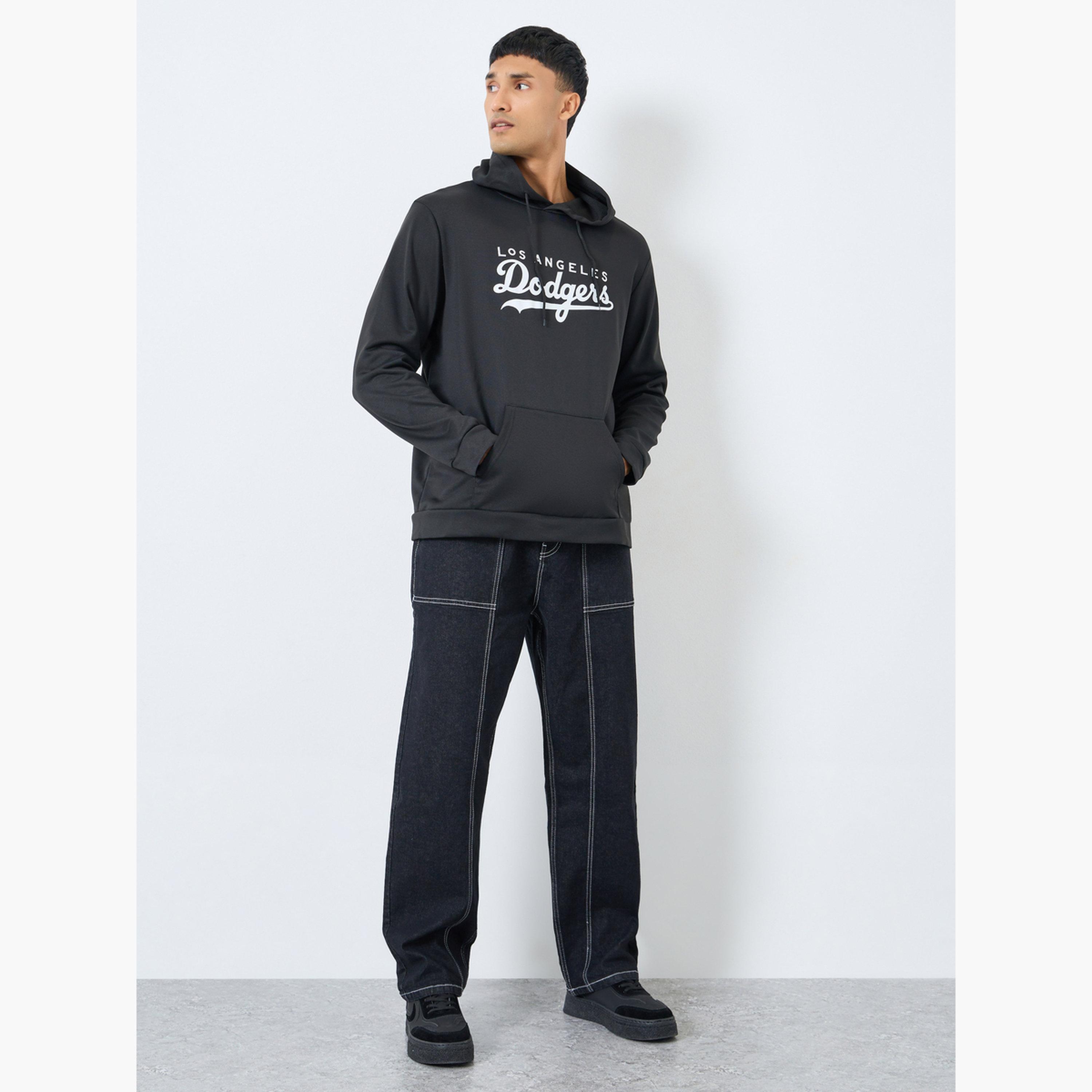 تيك تو - هودي رجالي أسود طبعة شعار لوس أنجلوس دودجرز-men-winterwear-hoodiesandsweatshirts-image-2