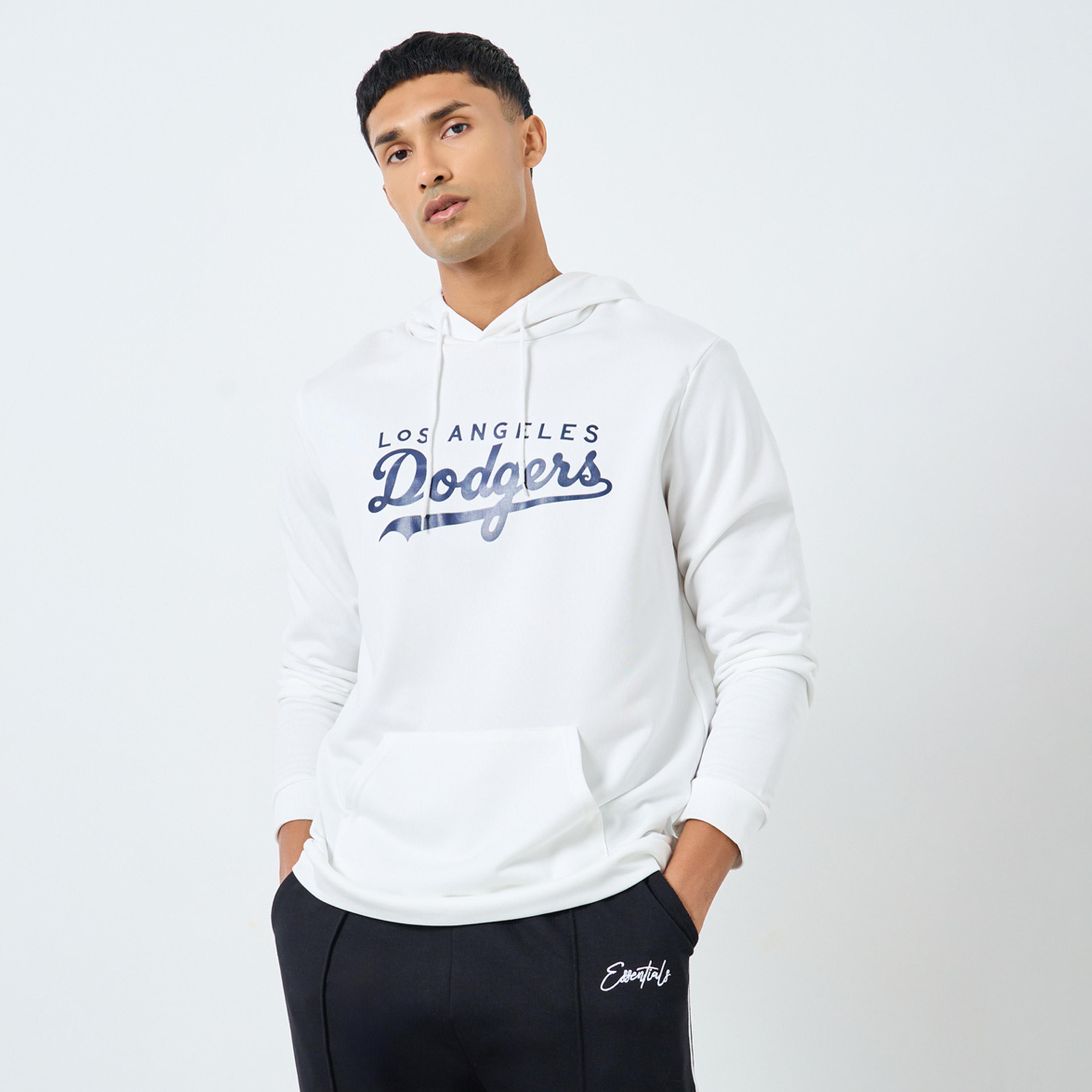 تيك تو - هودي رجالي أبيض طبعة شعار لوس أنجلوس دودجرز-men-winterwear-hoodiesandsweatshirts-image-1