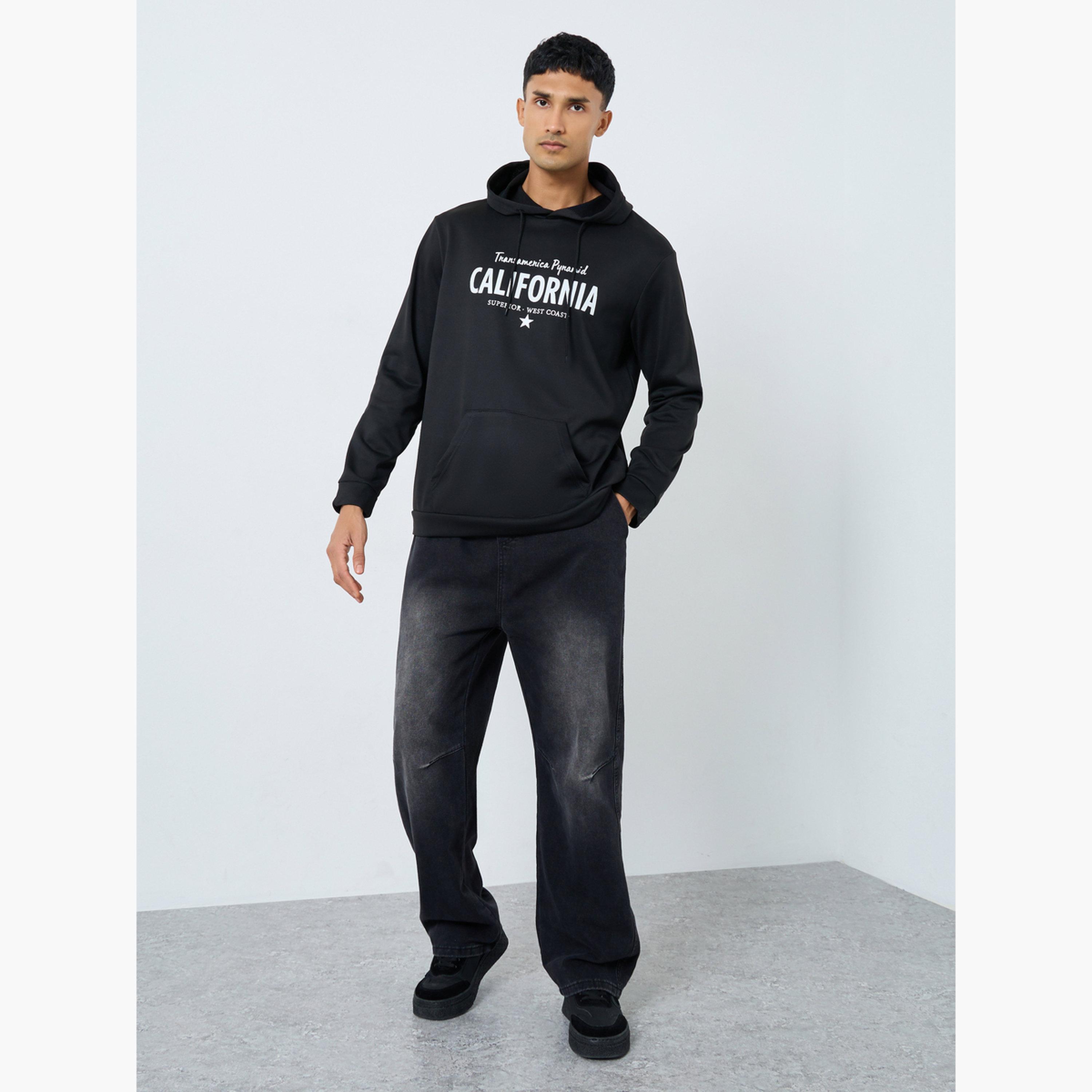 تيك تو - هودي رجالي أسود بطبعة جرافيكية مع جيب أمامي-men-winterwear-hoodiesandsweatshirts-image-2
