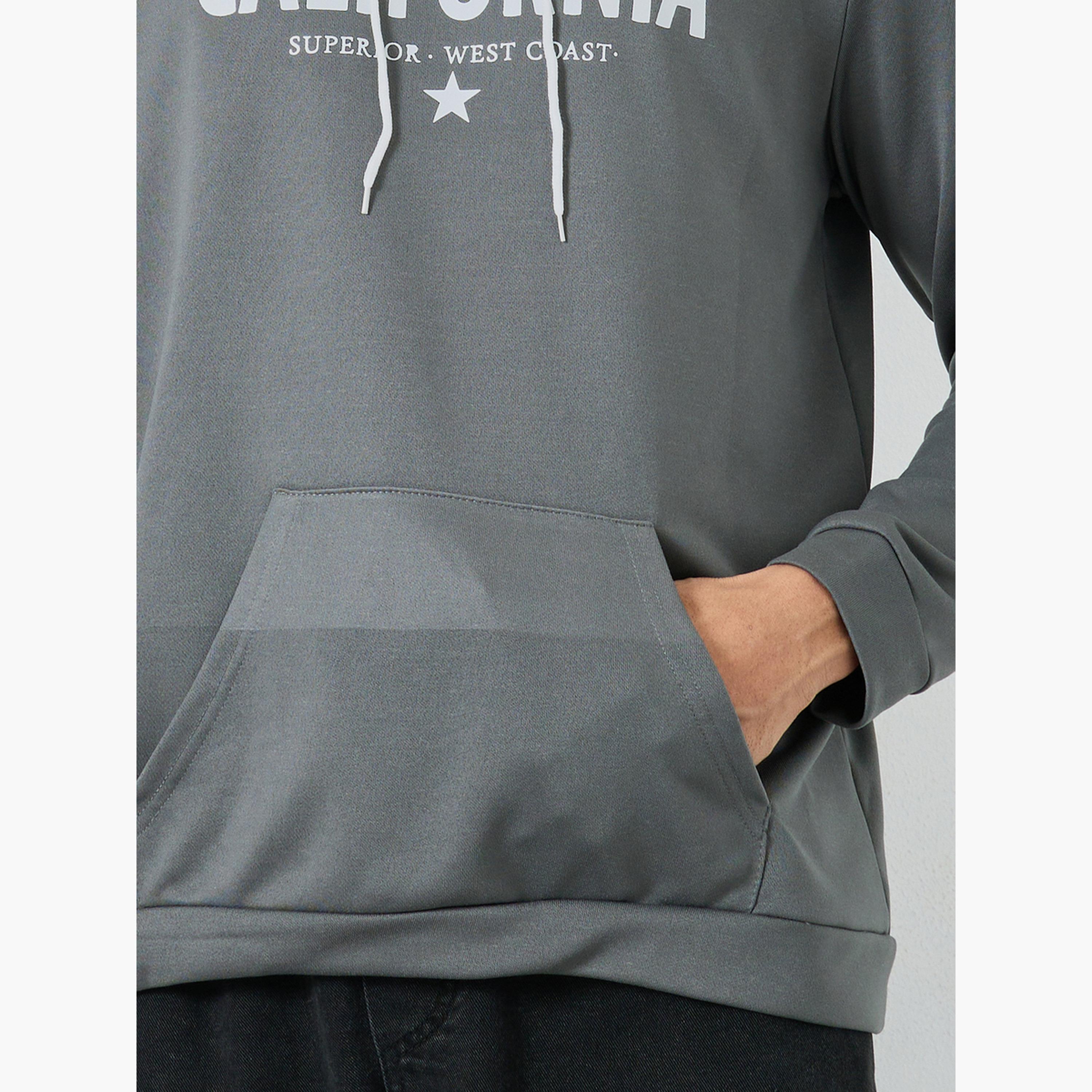 تيك تو - هودي رجالي رمادي اللون بطبعة جرافيكية مع جيب أمامي-men-winterwear-hoodiesandsweatshirts-image-4