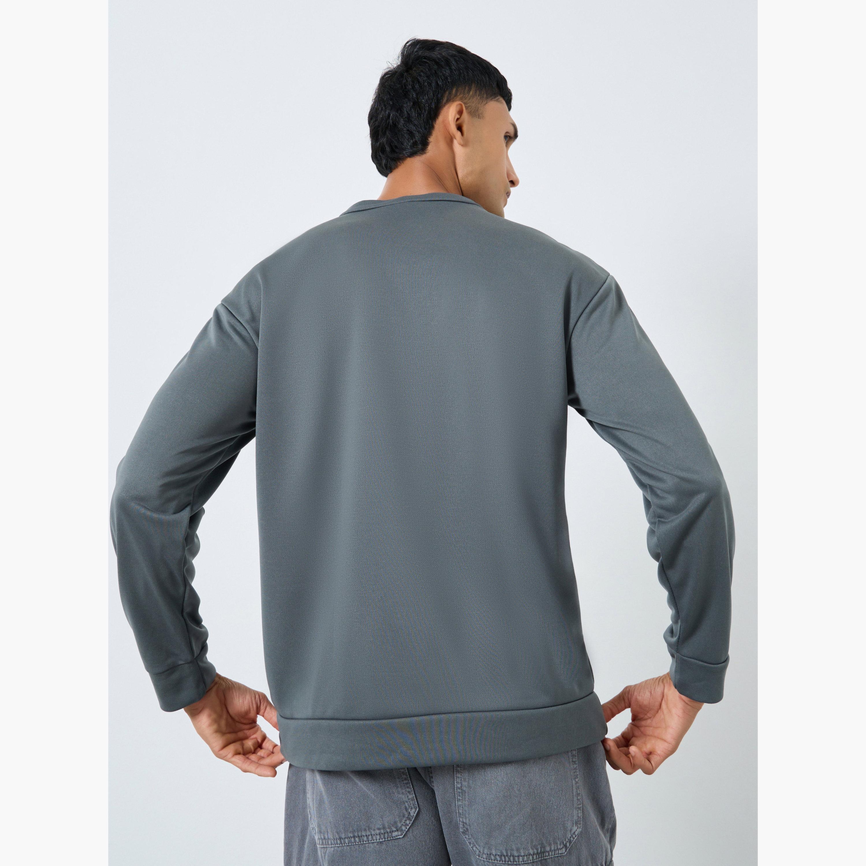 Take Two Chicago Graphic Round Neck Long Sleeves Men's Pullover Sweatshirt-men-winterwear-hoodiesandsweatshirts-image-4