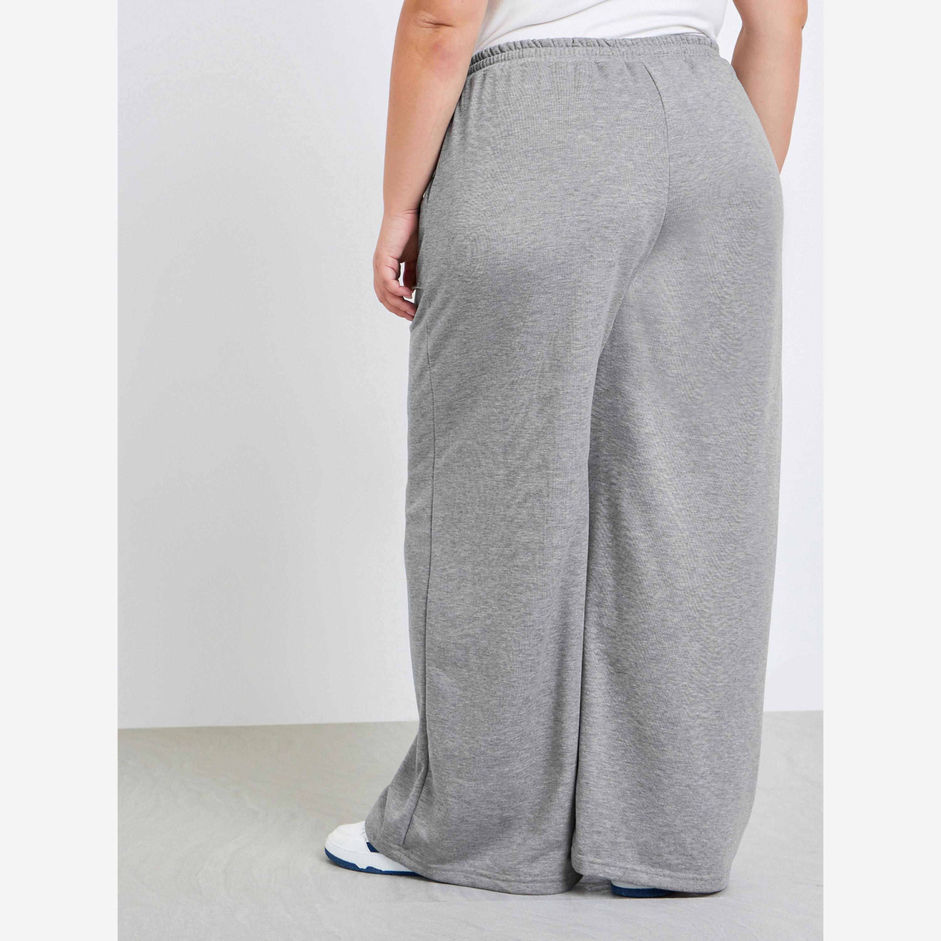 ستايلي - بنطال رياضي لون رمادي واسع الساقين مقاس واسع-women-clothing-bottoms-joggers-image-3