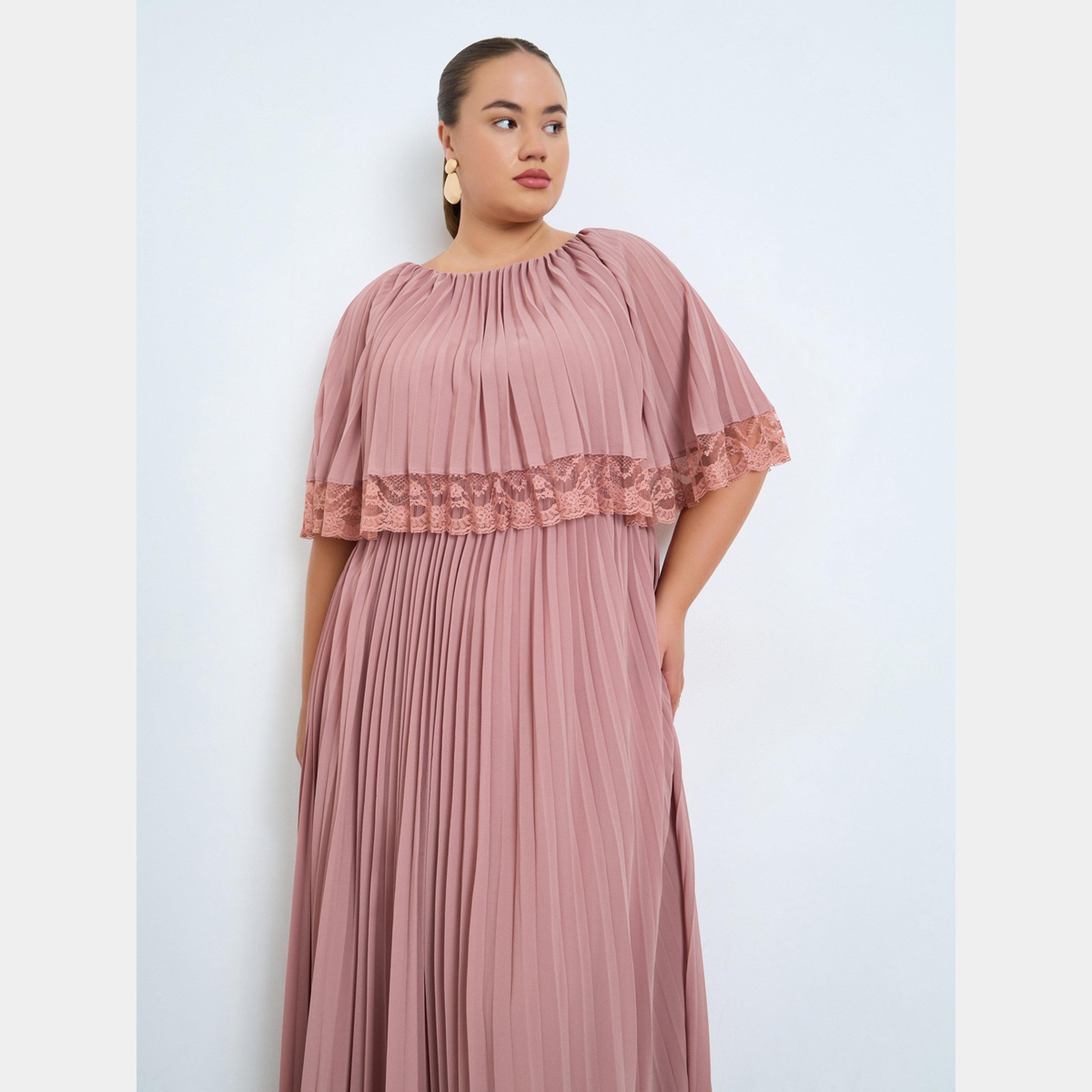 ستايلي - فستان ماكسي وردي مطوي بمقاس واسع مع رقبة مستديرة ووشاح من الدانتيل للنساء-women-clothing-dresses-image-2