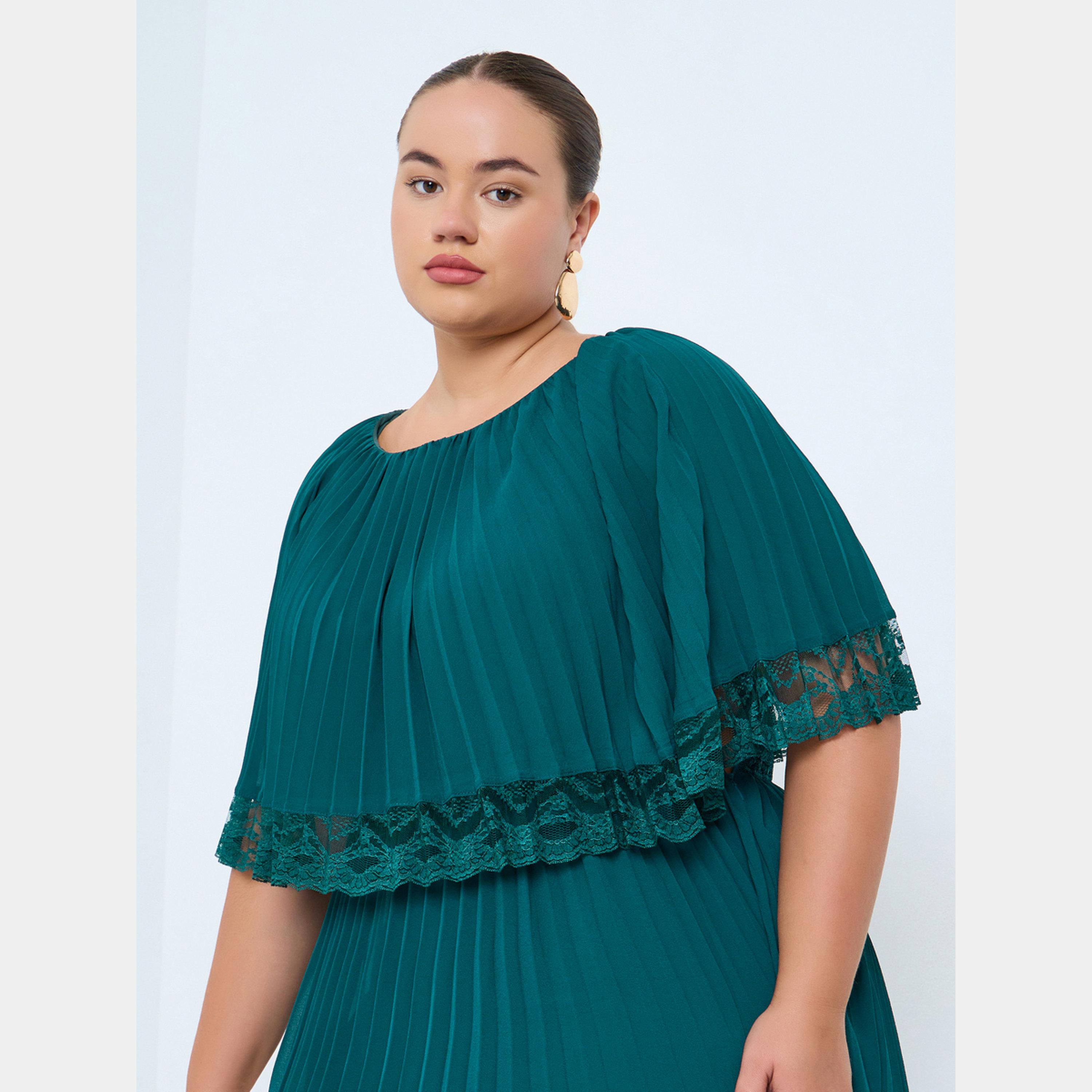 ستايلي - فستان ماكسي نسائي بقصة A مع ثنيات ورقبة دائرية وكاب من الدانتيل بمقاس واسع-women-clothing-dresses-image-3