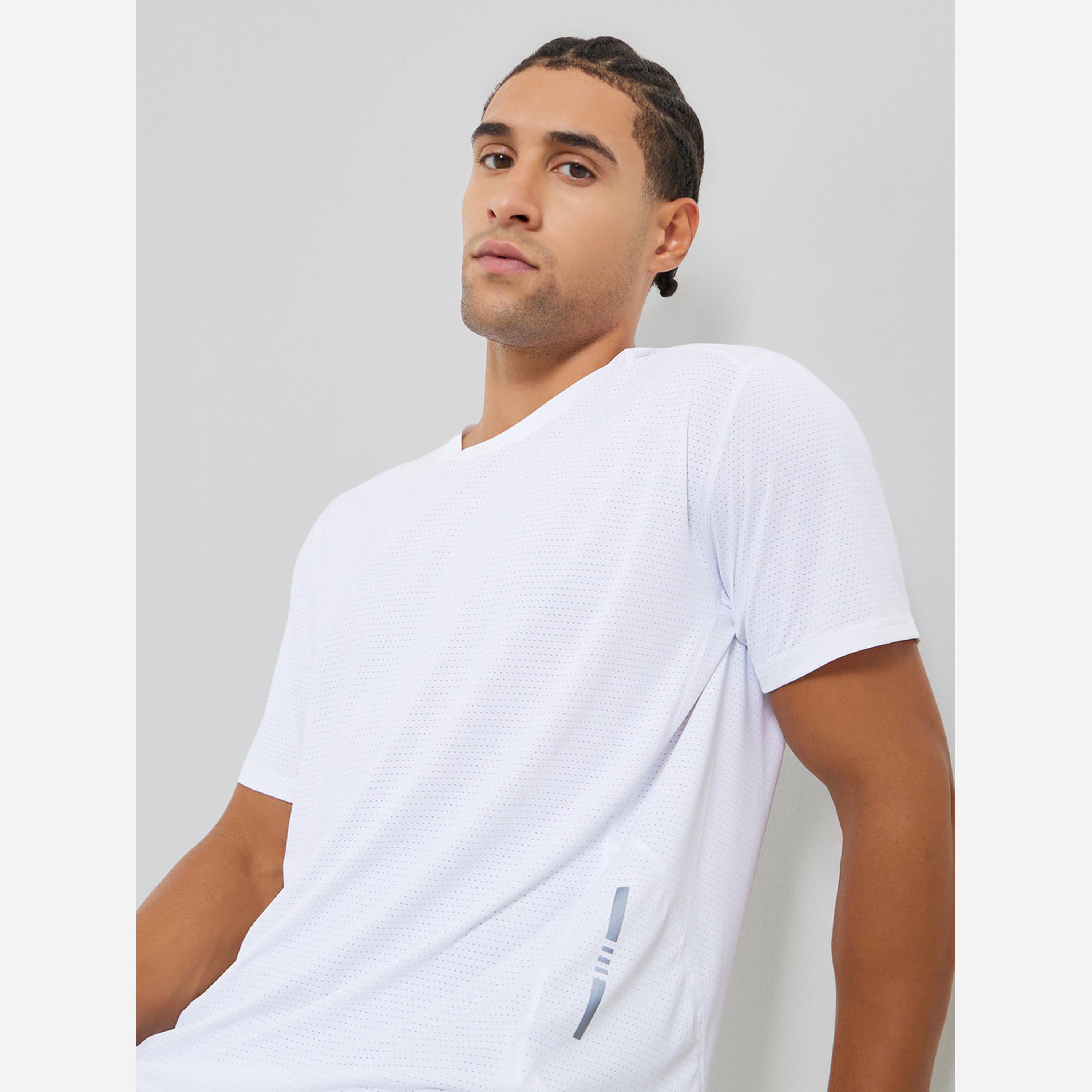 Styli Regular Fit Quick-Dry Textured Athleisure T-Shirt-men-clothing-sportswearandactivewear-tshirtsandpolos-image-3