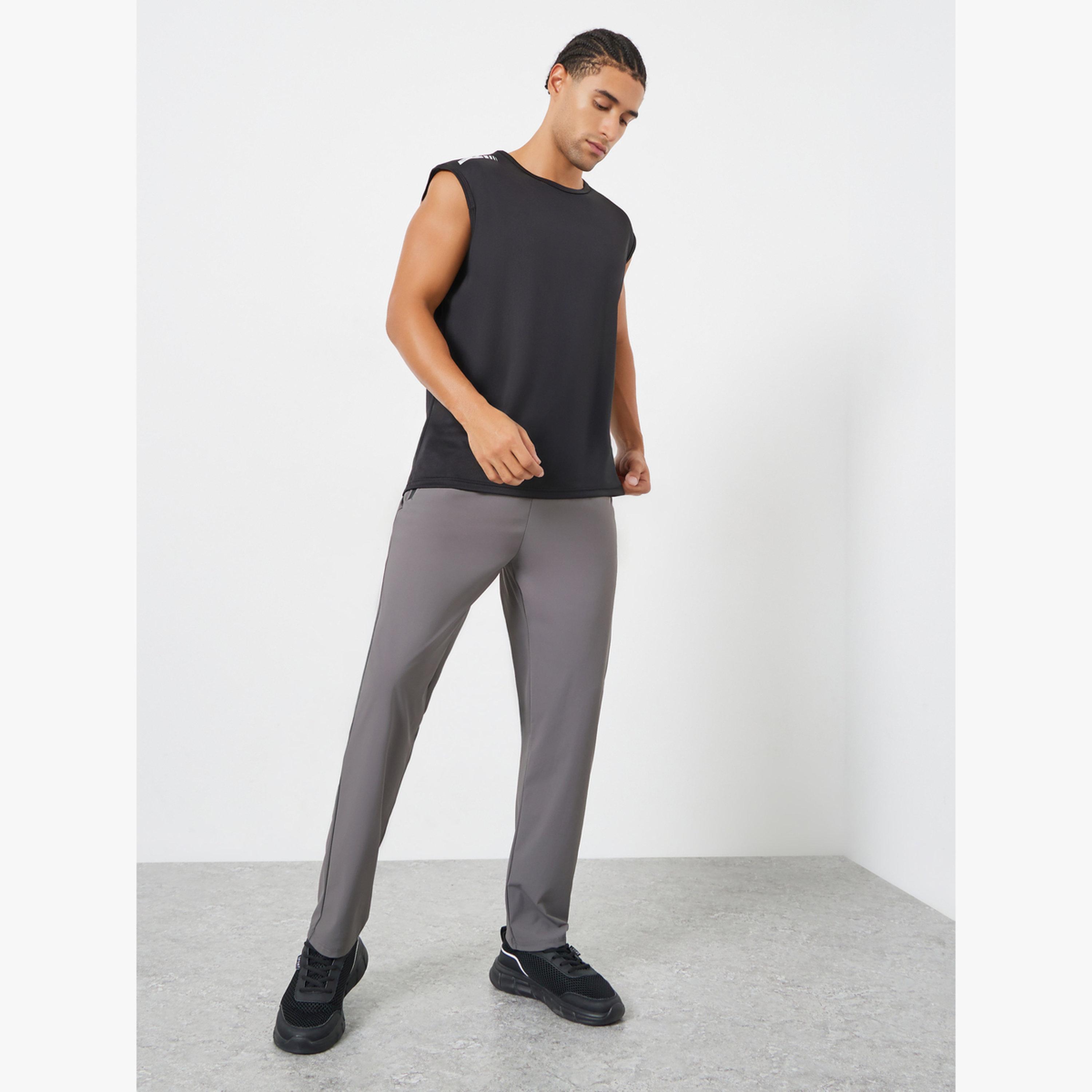 تيشيرت رياضي كت بقصة عادية وتقنية كويك دراي-men-clothing-sportswearandactivewear-tshirtsandpolos-image-2