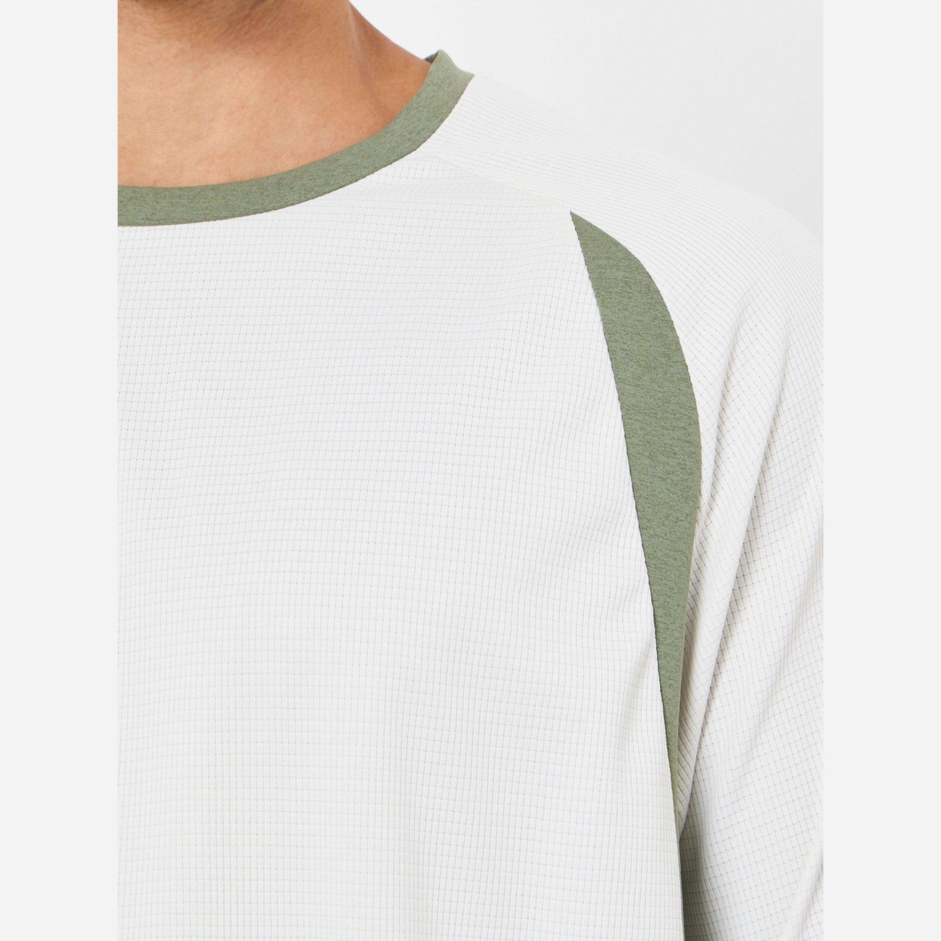 Styli Men Cream Contrast Panel Training T-Shirt-men-clothing-sportswearandactivewear-tshirtsandpolos-image-4