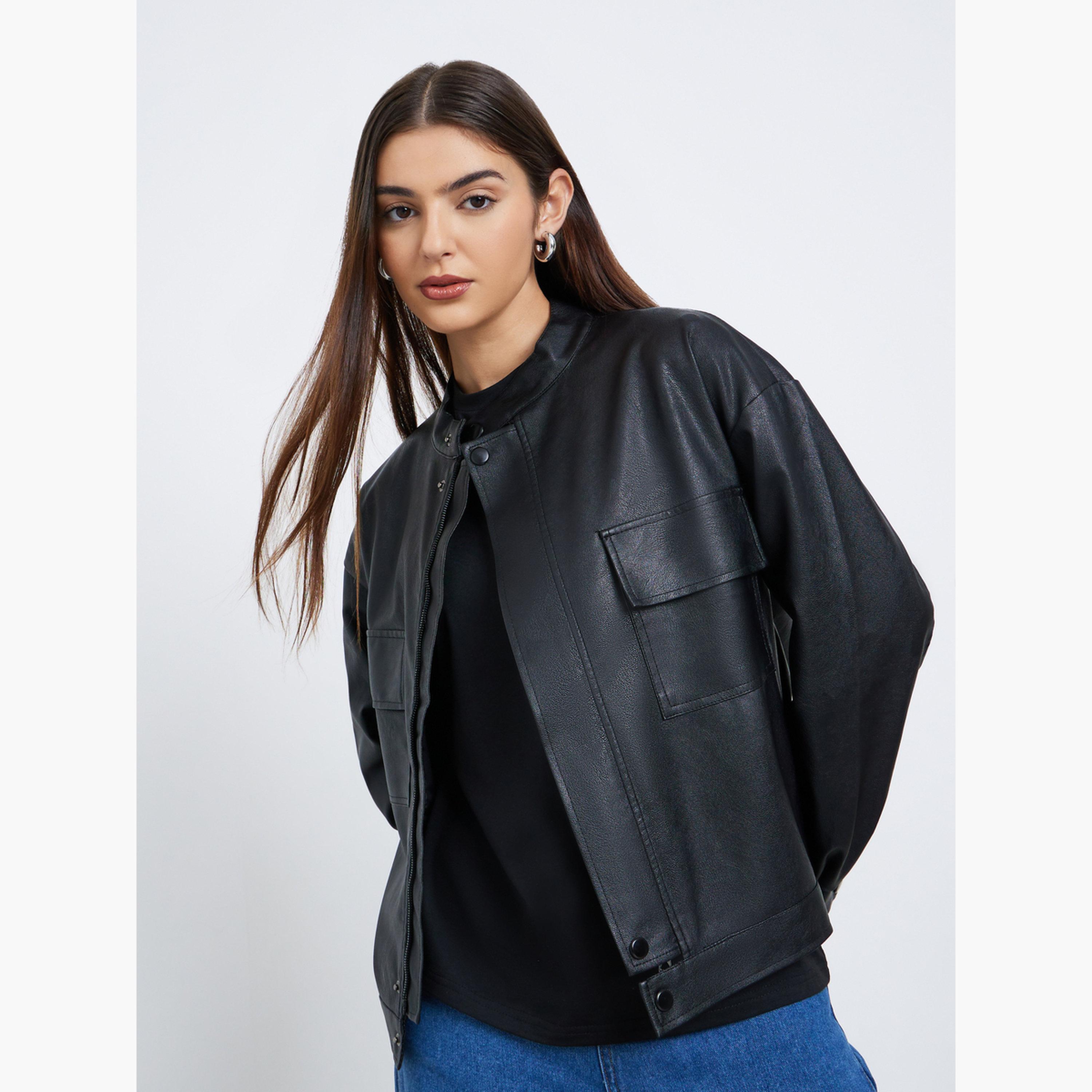 ستايلي - جاكيت بومبر من الجلد الصناعي بقصّة عادية باللون الأسود للنساء -women-winterwear-coatsandjackets-jackets-image-1