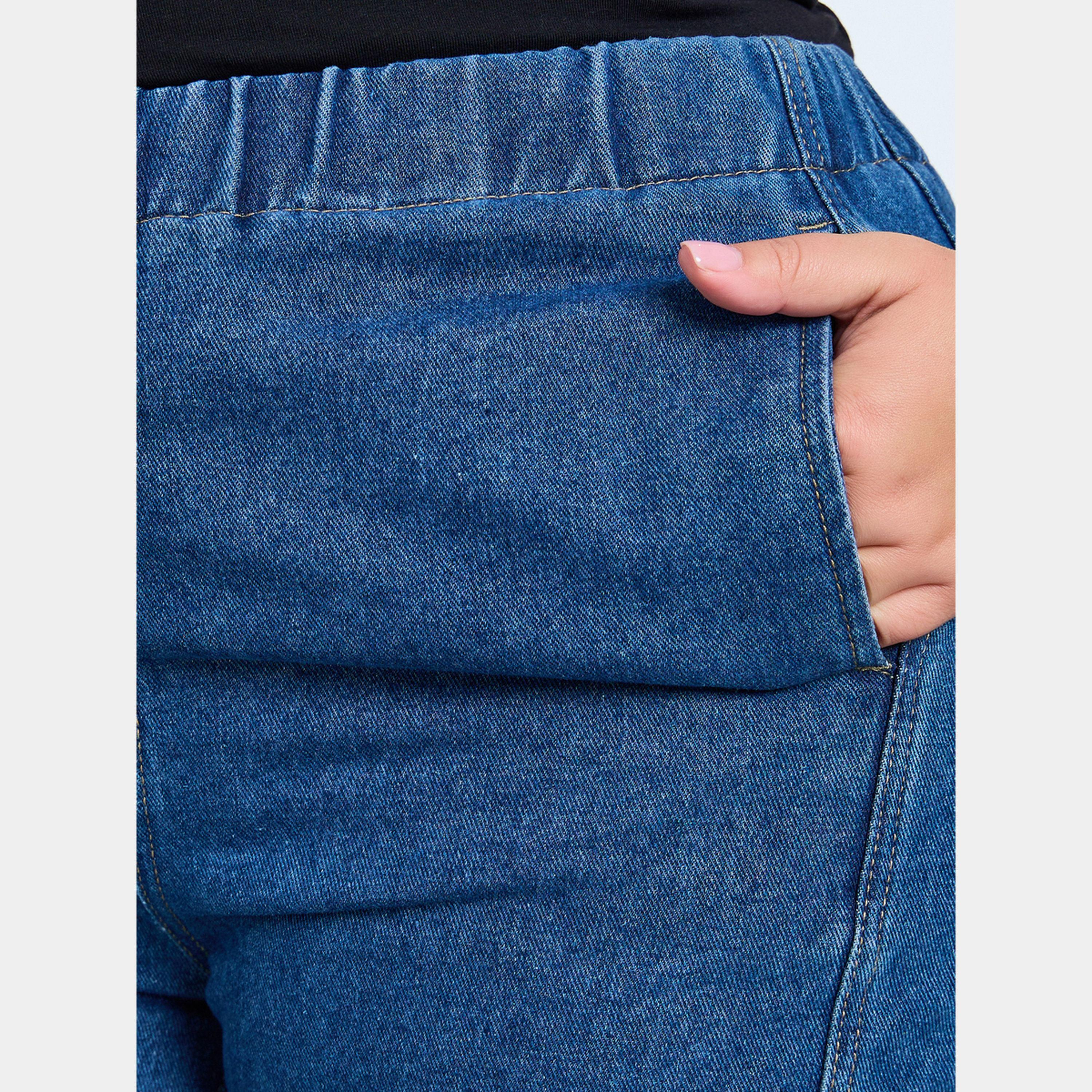Styli Plus Size Relaxed Fit Jeans-women-clothing-bottoms-jeans-image-3