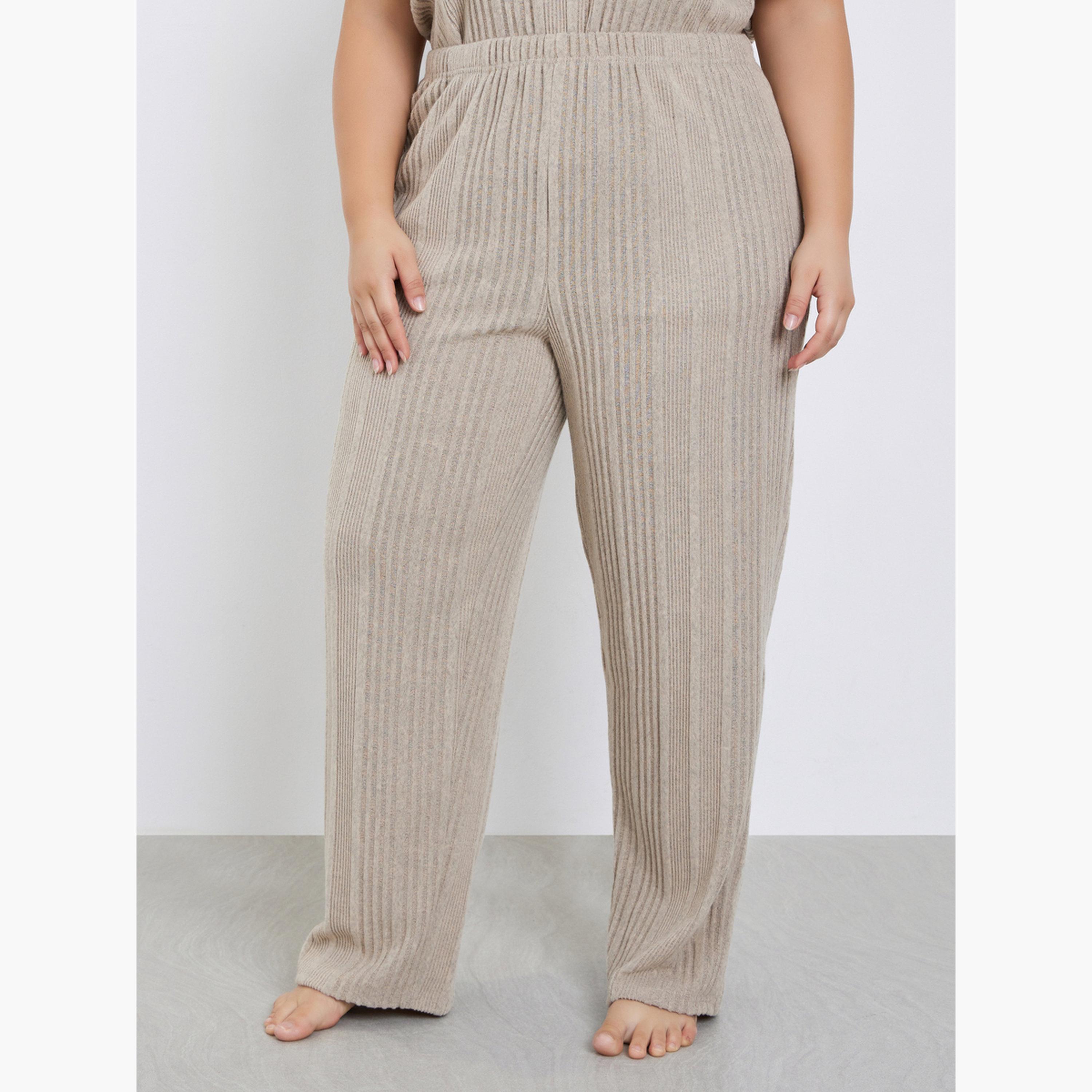 ستايلي - بيجاما تي شيرت محبوك لون بيج مقاس كبير للنساء-women-clothing-nightwear-pyjamas-longsets-image-6