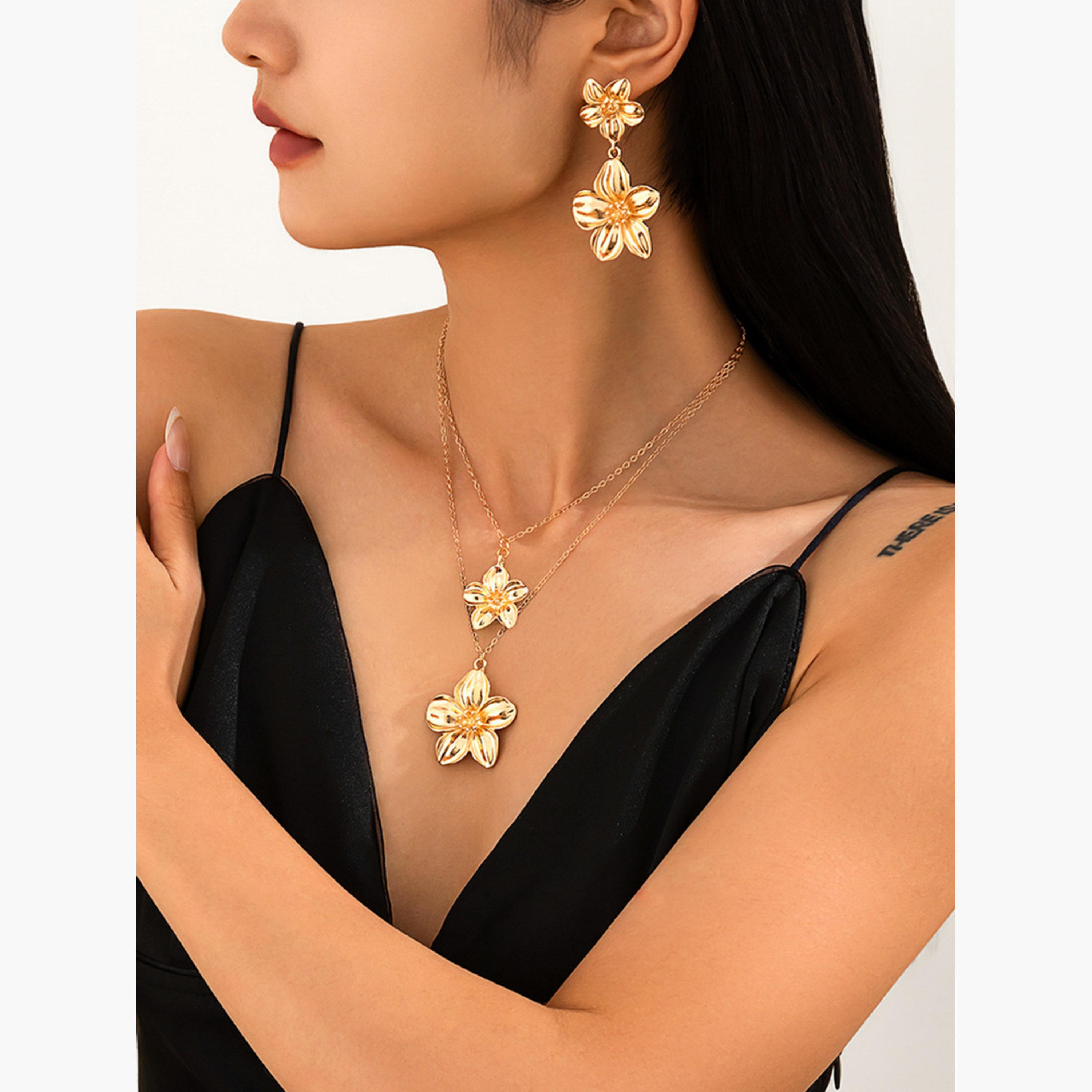 تيك تو - مجوهرات قلادة وأقراط على شكل زهرة-women-watchesandjewellery-jewellery-jewellerysets-image-3