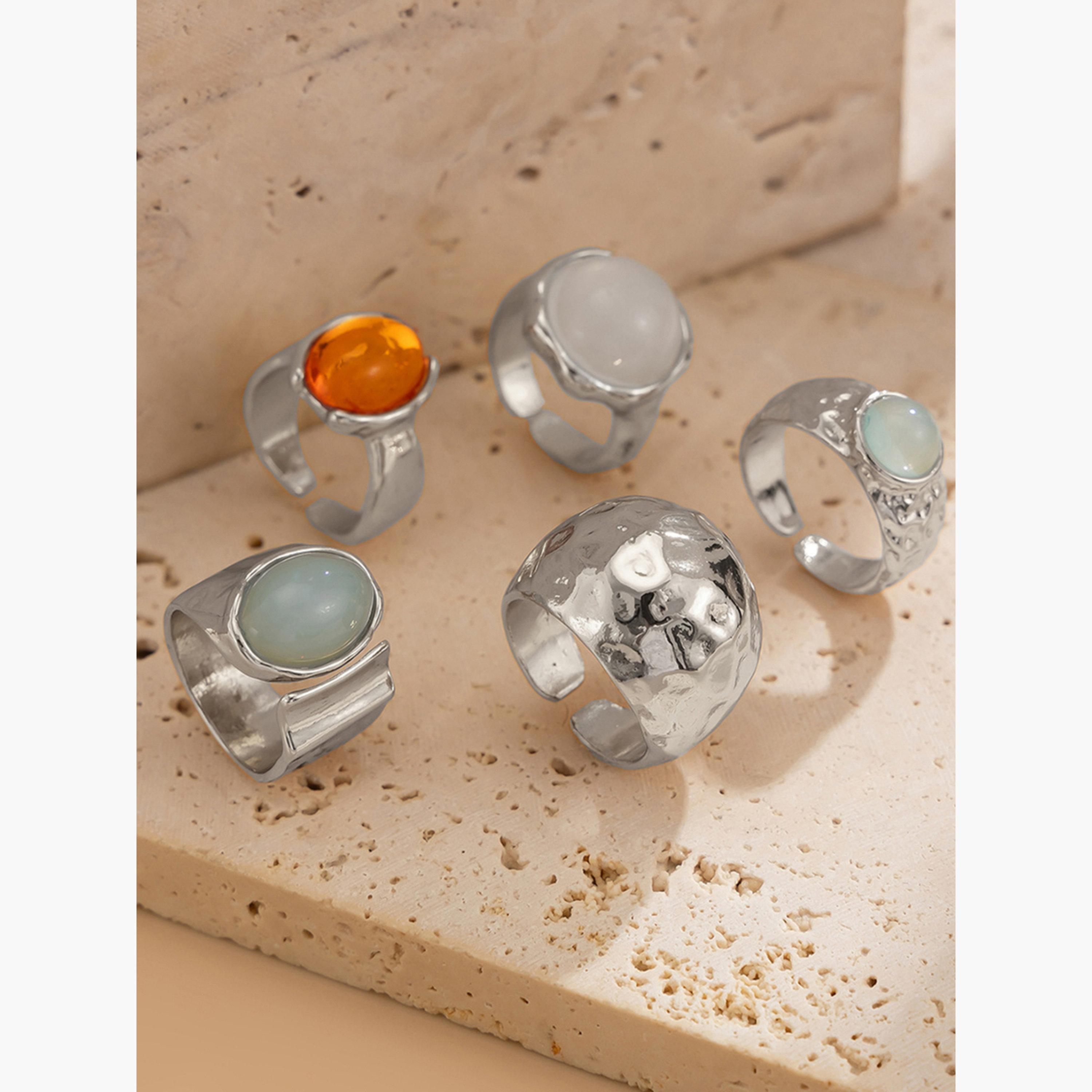 تيك تو - مجموعة من 5 خواتم فضية مرصعة بالأحجار الكريمة-women-watchesandjewellery-jewellery-rings-image-3
