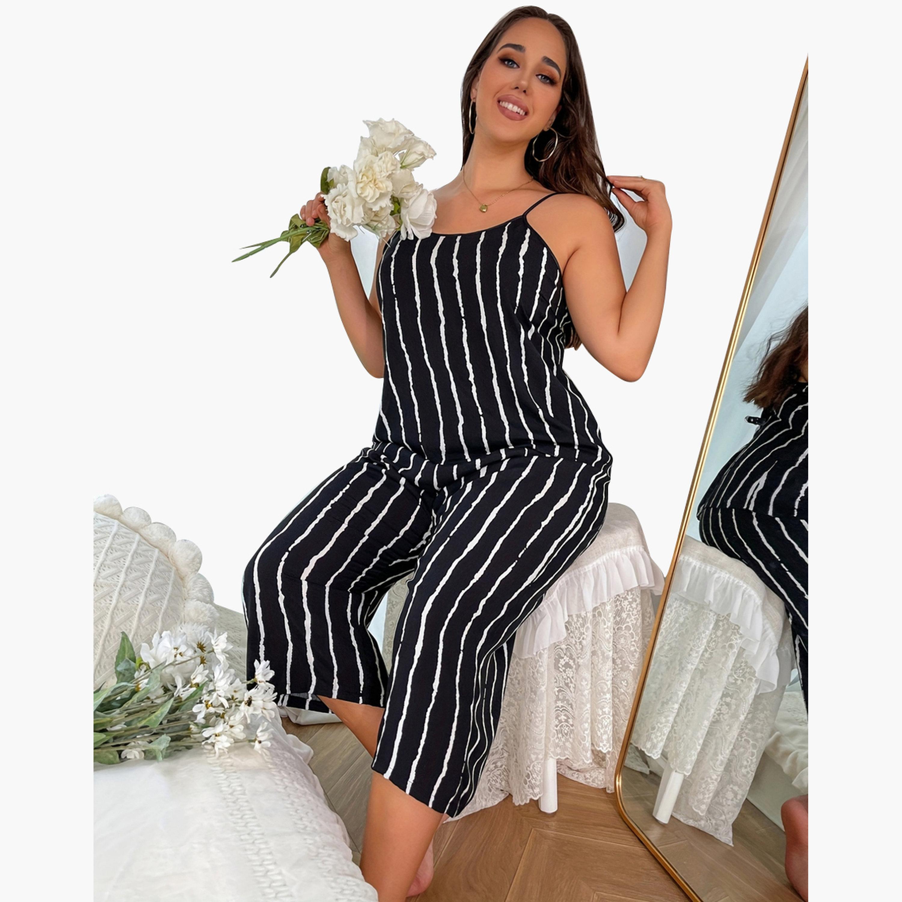 تيك تو - طقم بلوزة مخططة مقاس كبير مع بنطال للنساء-women-clothing-nightwear-pyjamas-shortsets-image-2