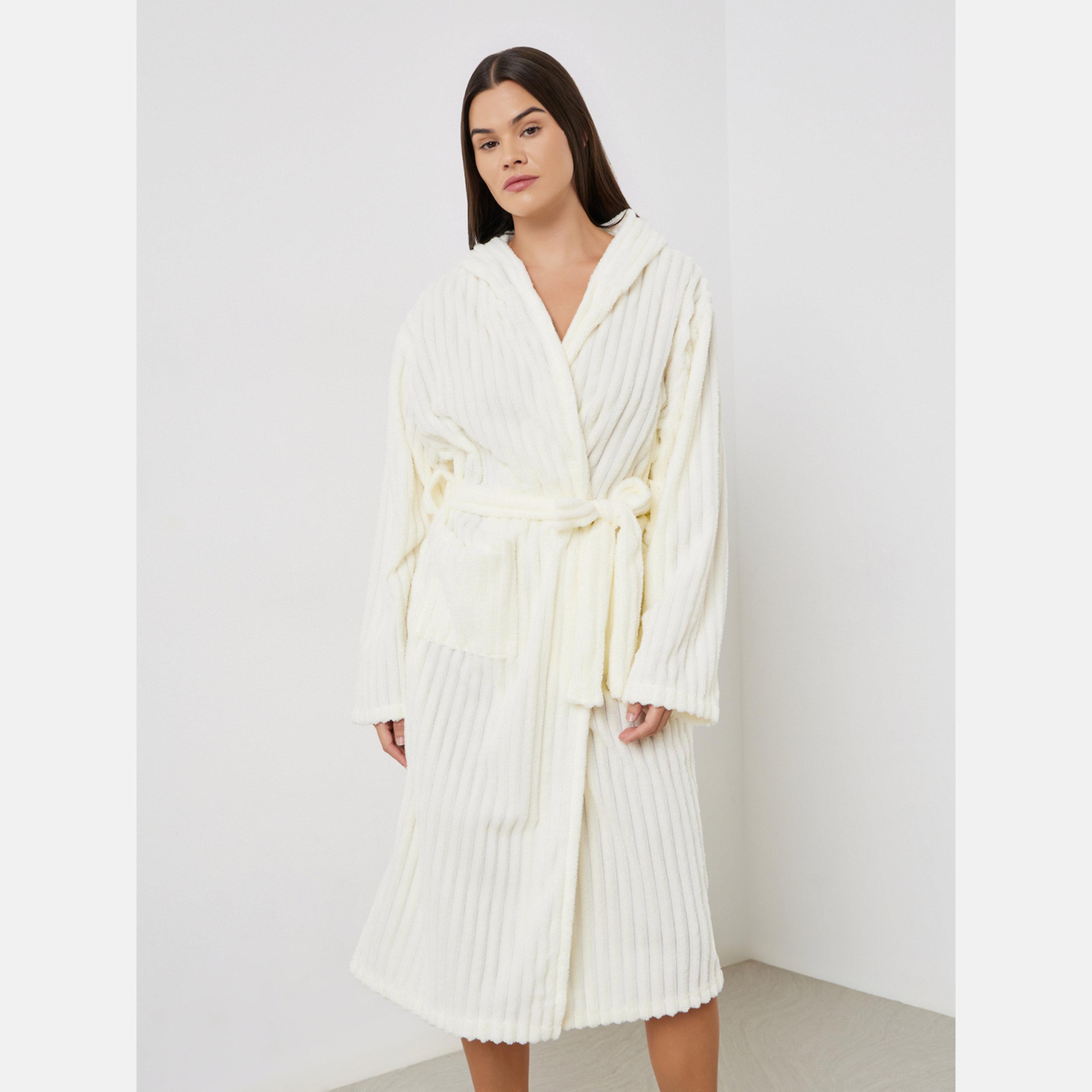 ستايلي - رداء من الصوف المضلع بغطاء للرأس-women-clothing-nightwear-robes-image-1