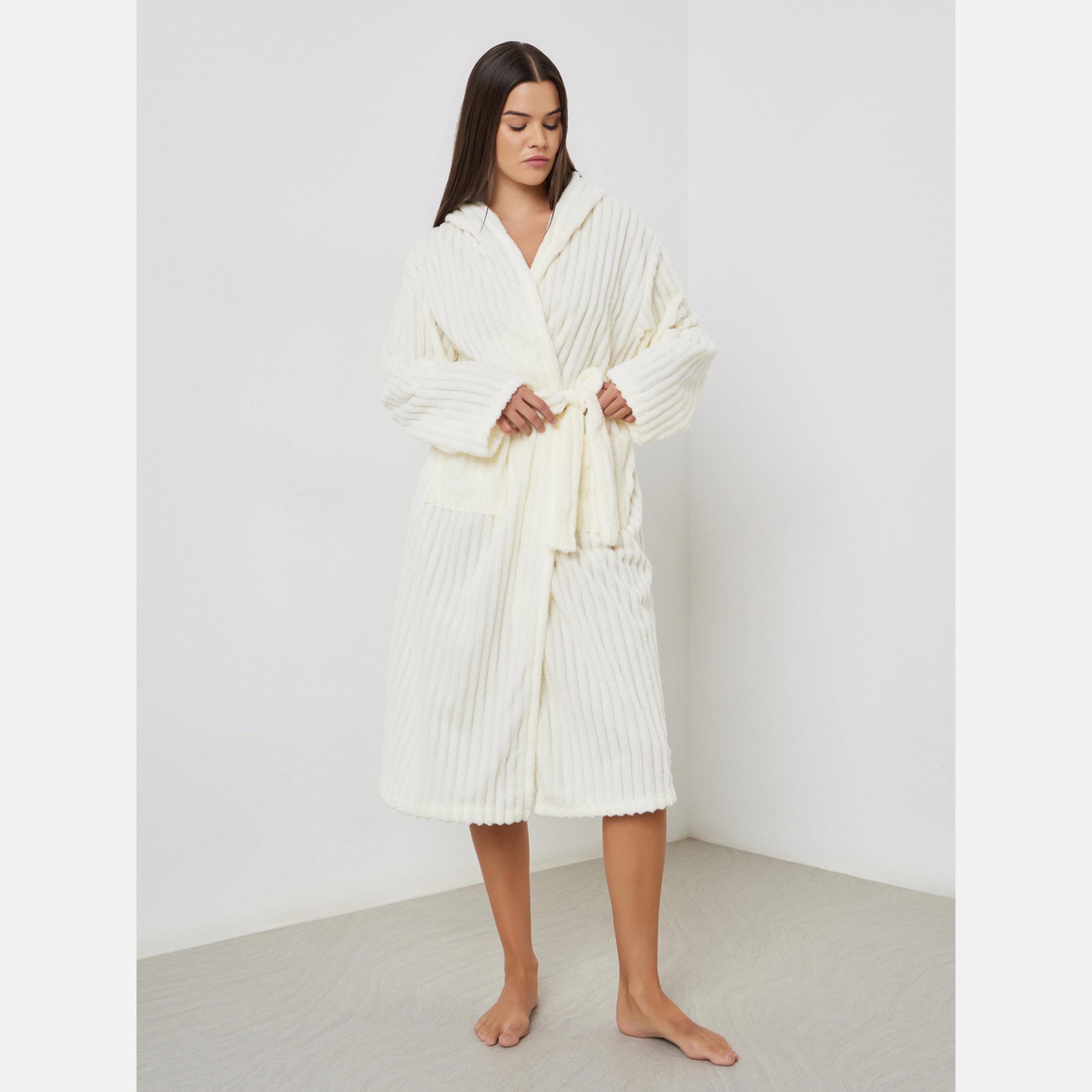 ستايلي - رداء من الصوف المضلع بغطاء للرأس-women-clothing-nightwear-robes-image-2