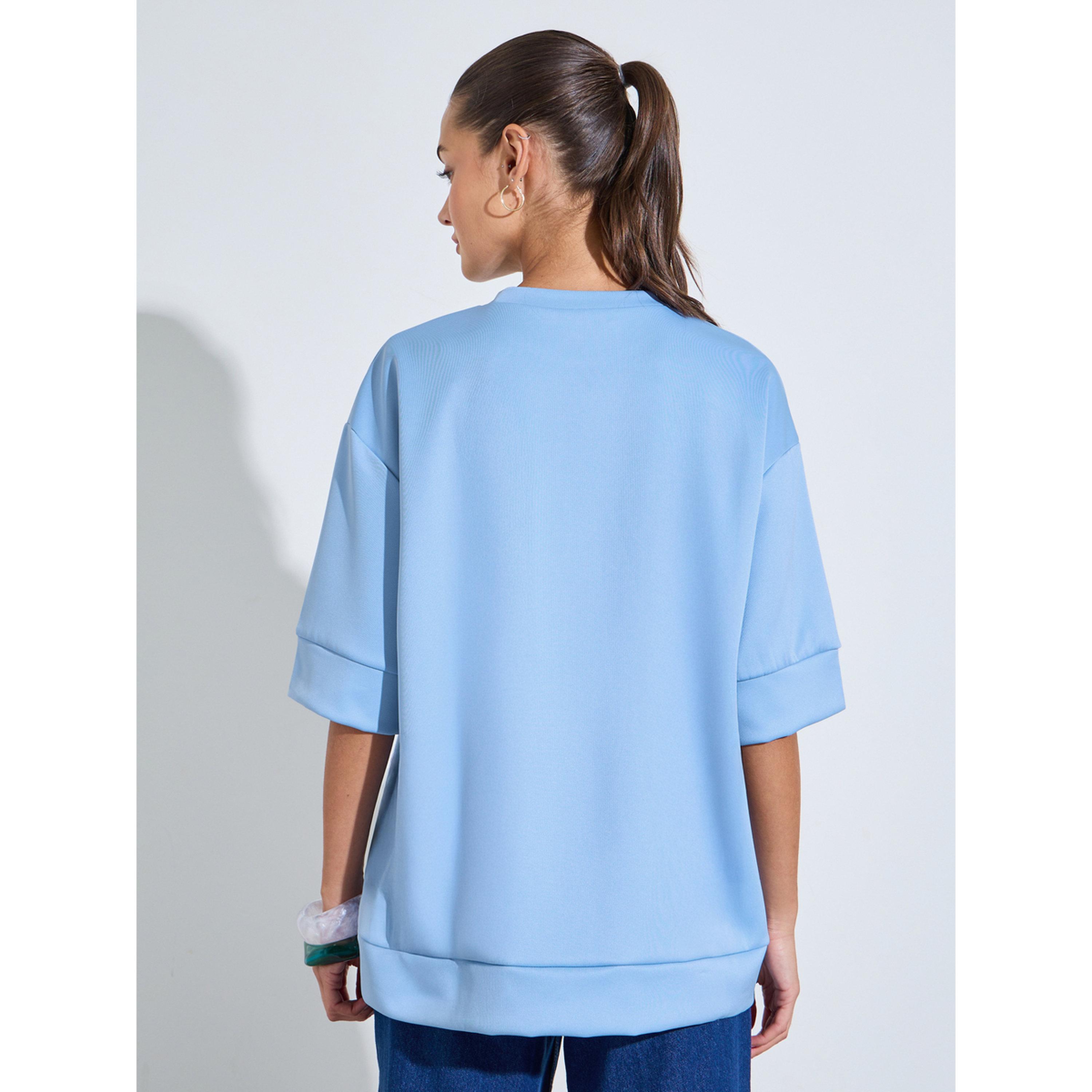 تيشيرت واسع وياقة دائرية باللون الأزرق-women-clothing-tshirts-image-3