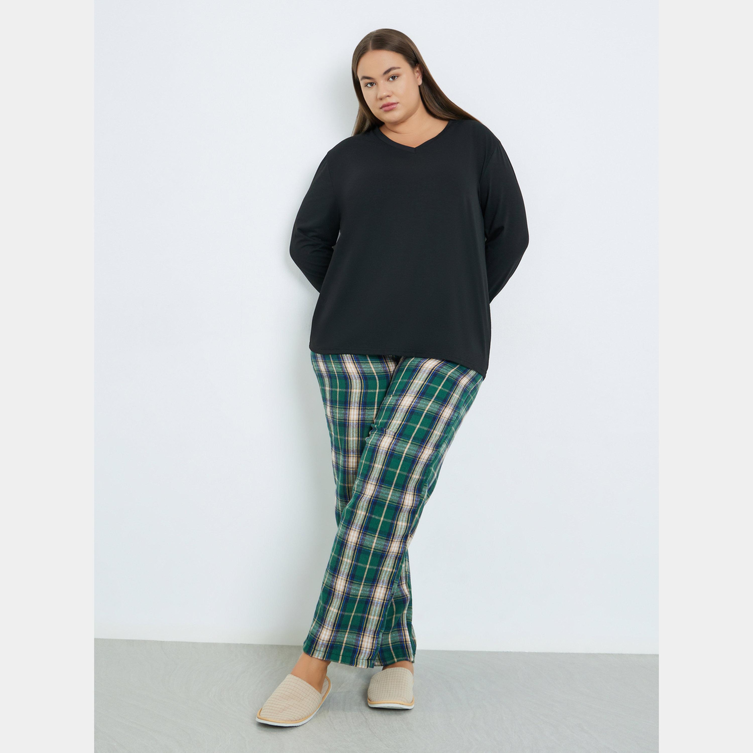 Styli Plus Size Solid V Neck T-Shirt and Check Pyjama Set-women-clothing-nightwear-pyjamas-longsets-image-1