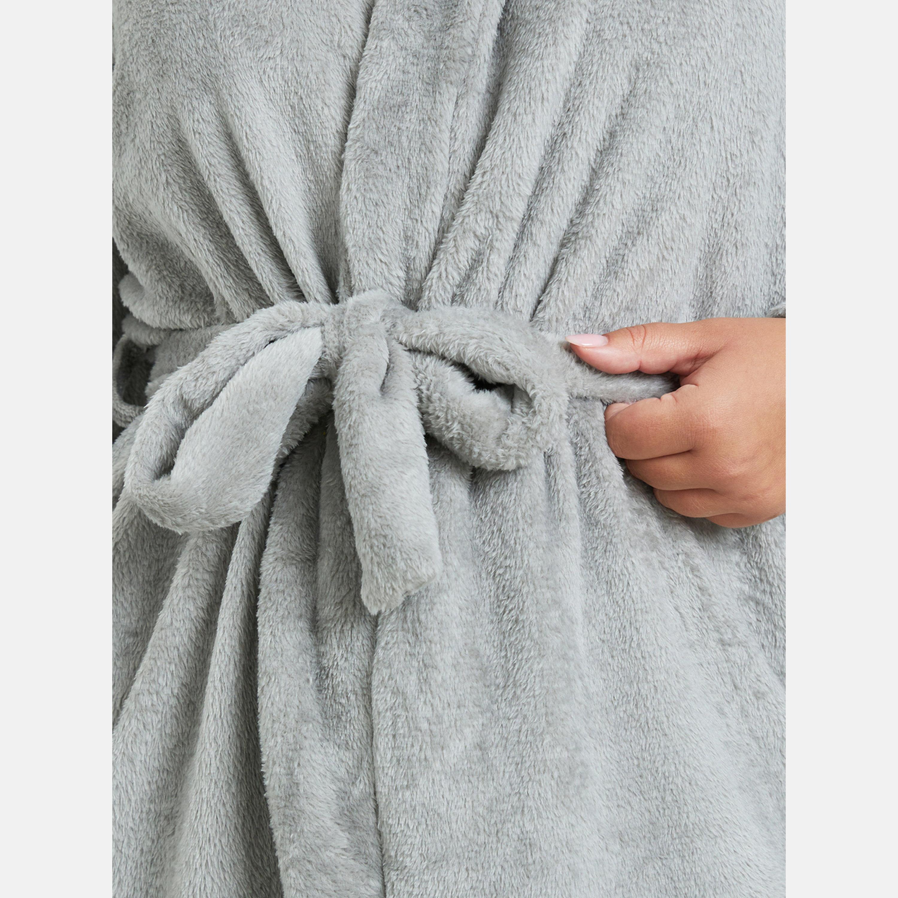 Styli Plus Size Shawl Collar Fleece Robe-women-clothing-nightwear-robes-image-3