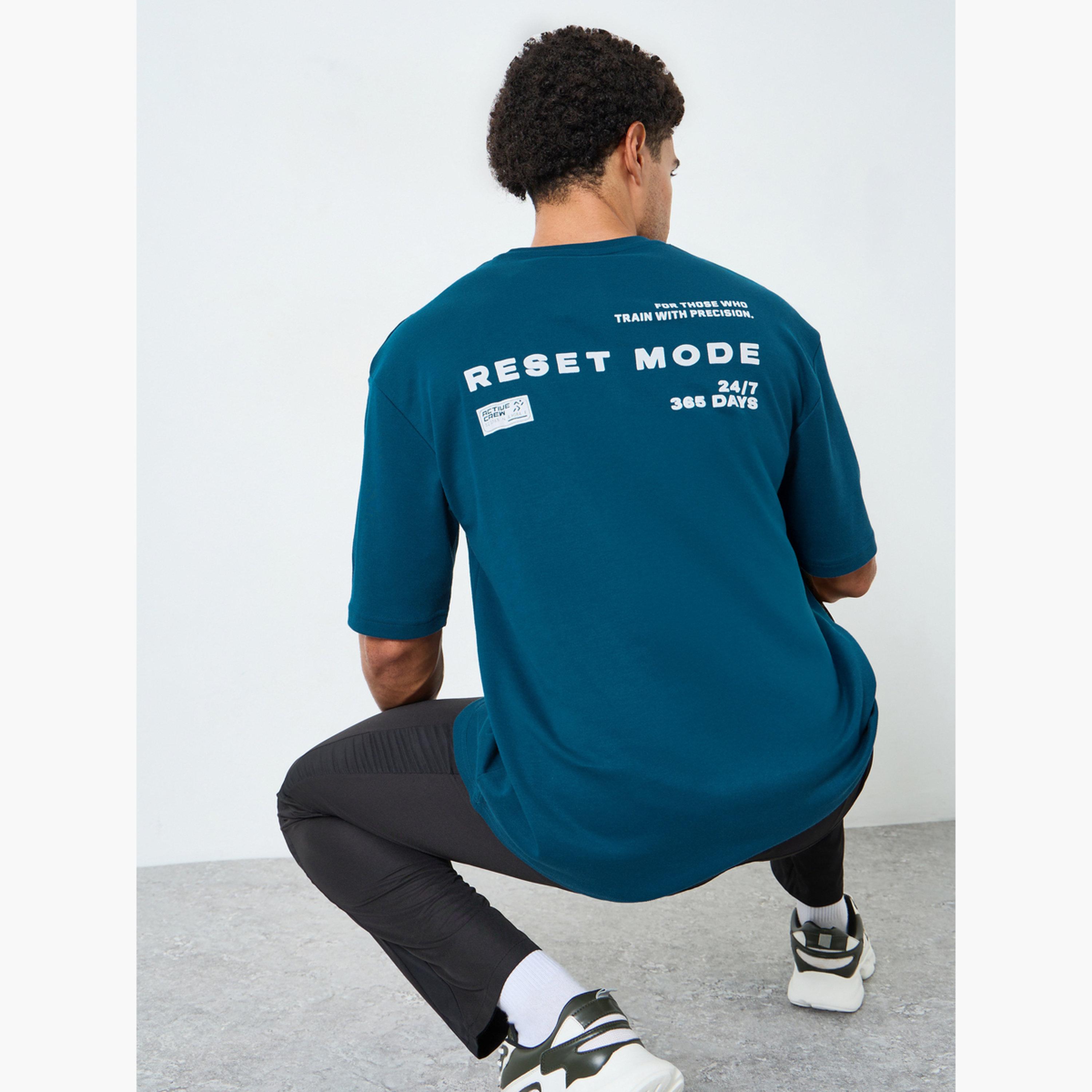 Styli Men Oversized Minimal Front Print T-Shirt-men-clothing-sportswearandactivewear-tshirtsandpolos-image-3